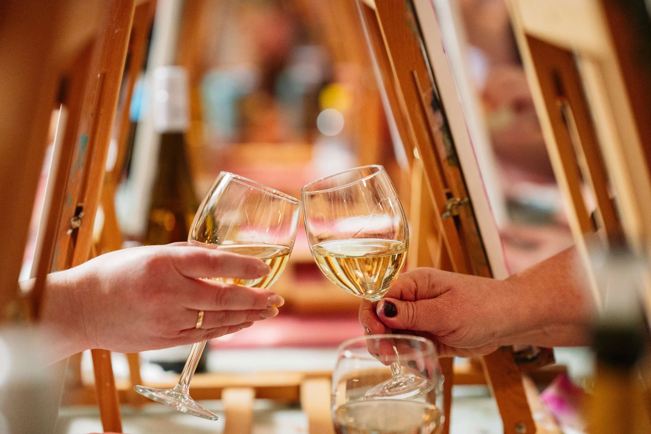 Avoin paint and wine Hämeenlinna