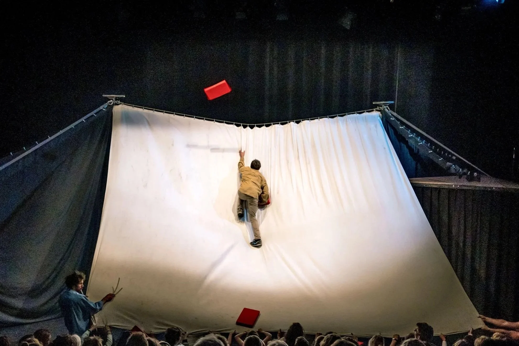 DOUBLE YOU - Cirque Gitan -Diest (BE)