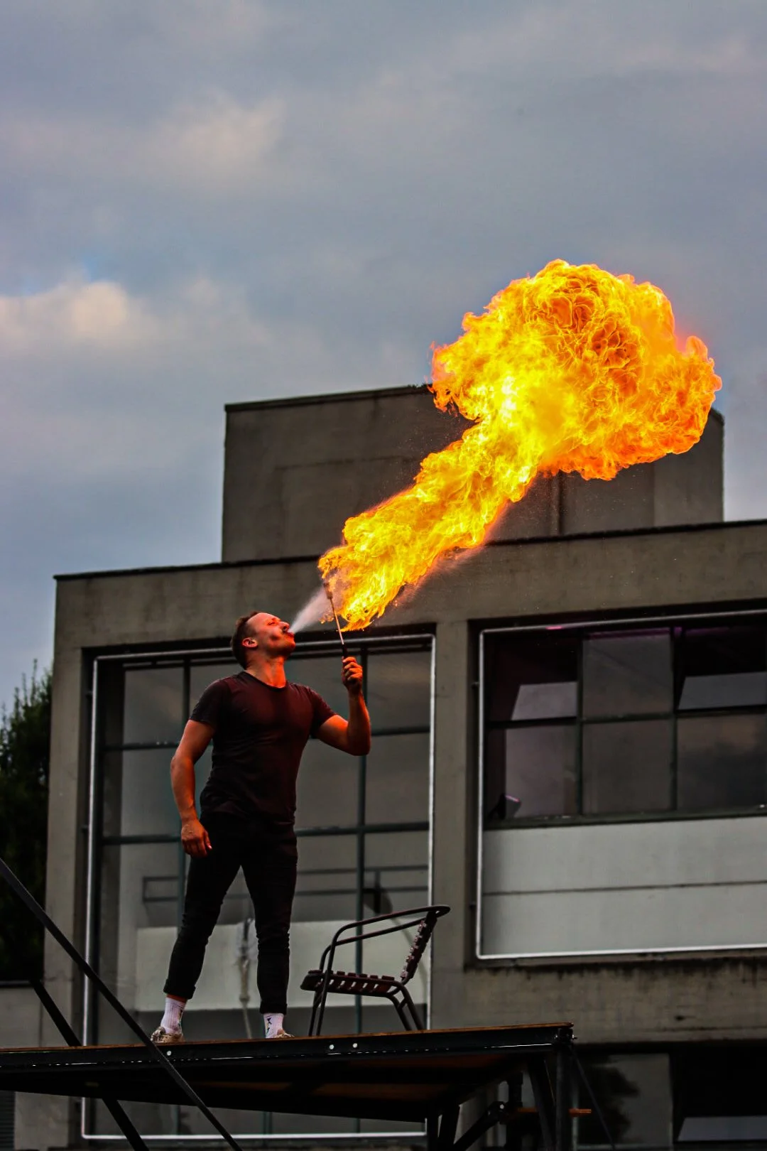 BACKDROP: one-shot performance at Plein De Cirque 2021 © Siebe Swannet