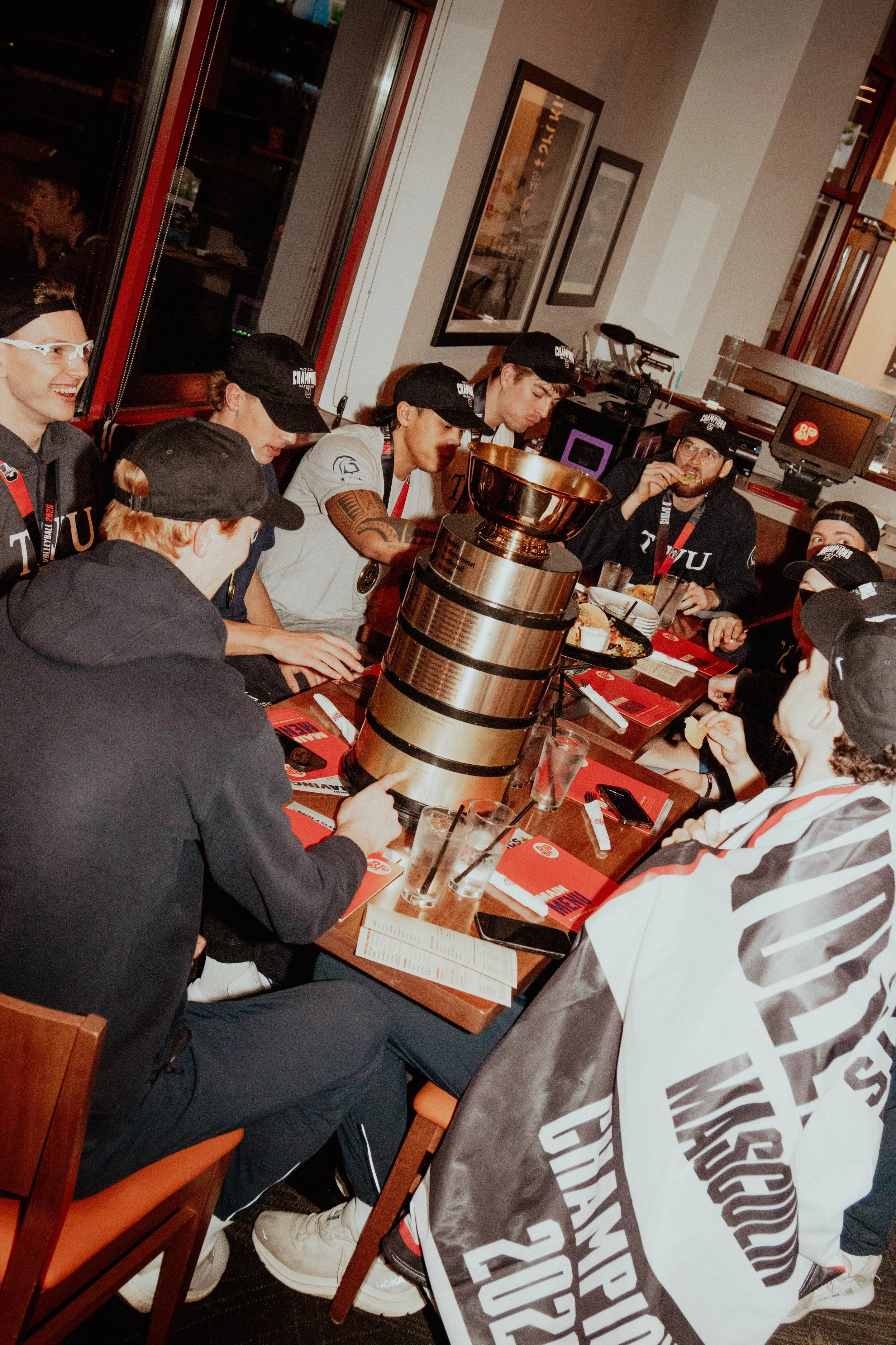 Boston Pizza Trophy Pic-9.jpg