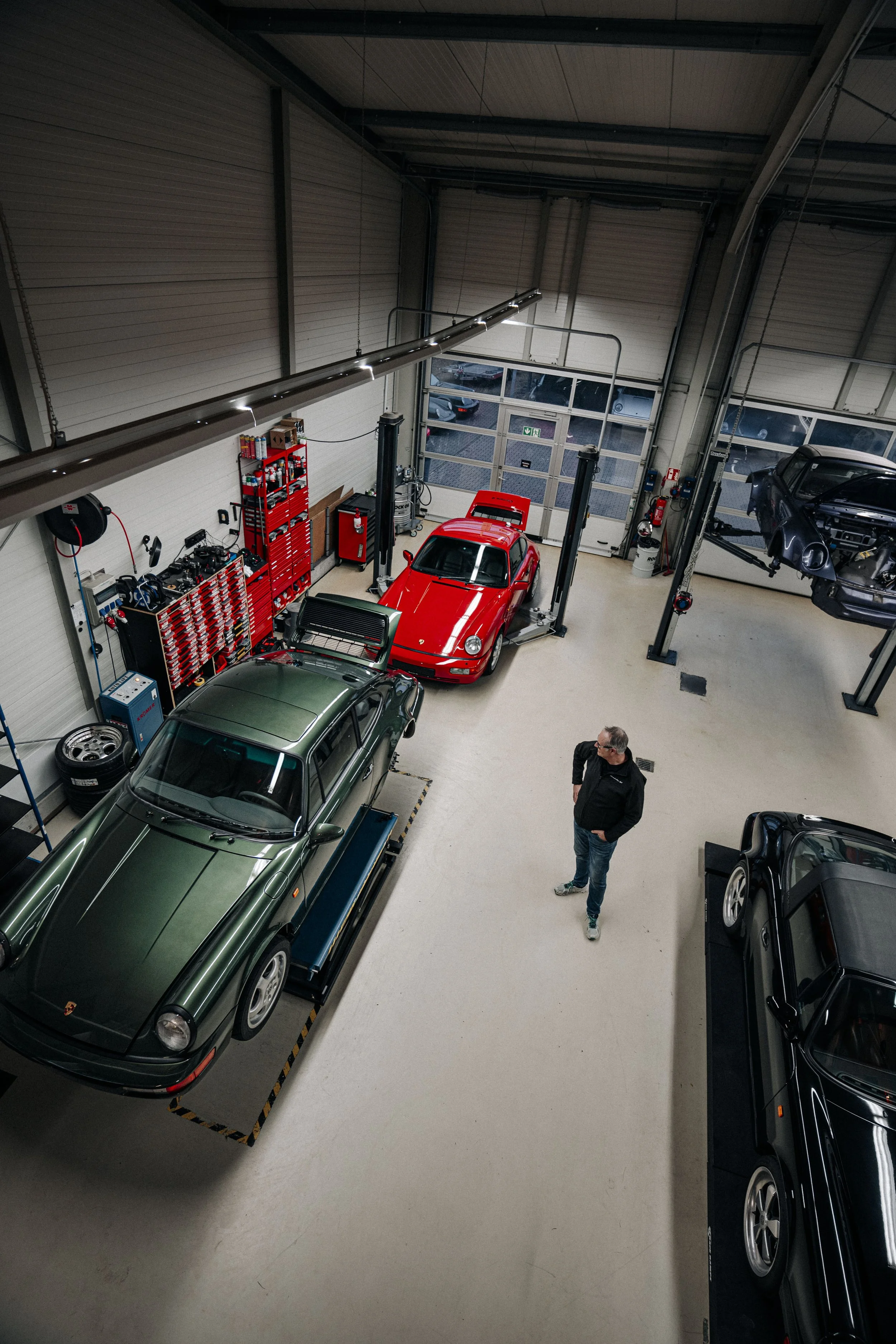 M964_2025_12 - workshop tour-02698.jpg