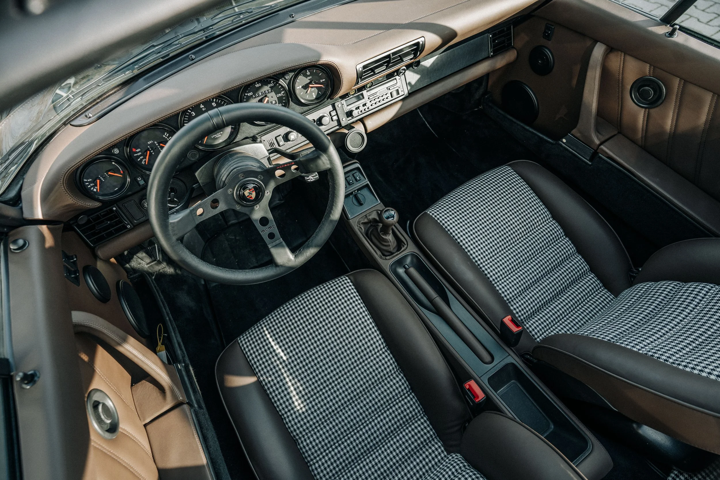 M964_2026_01_964C4_green x gold-05701.jpg