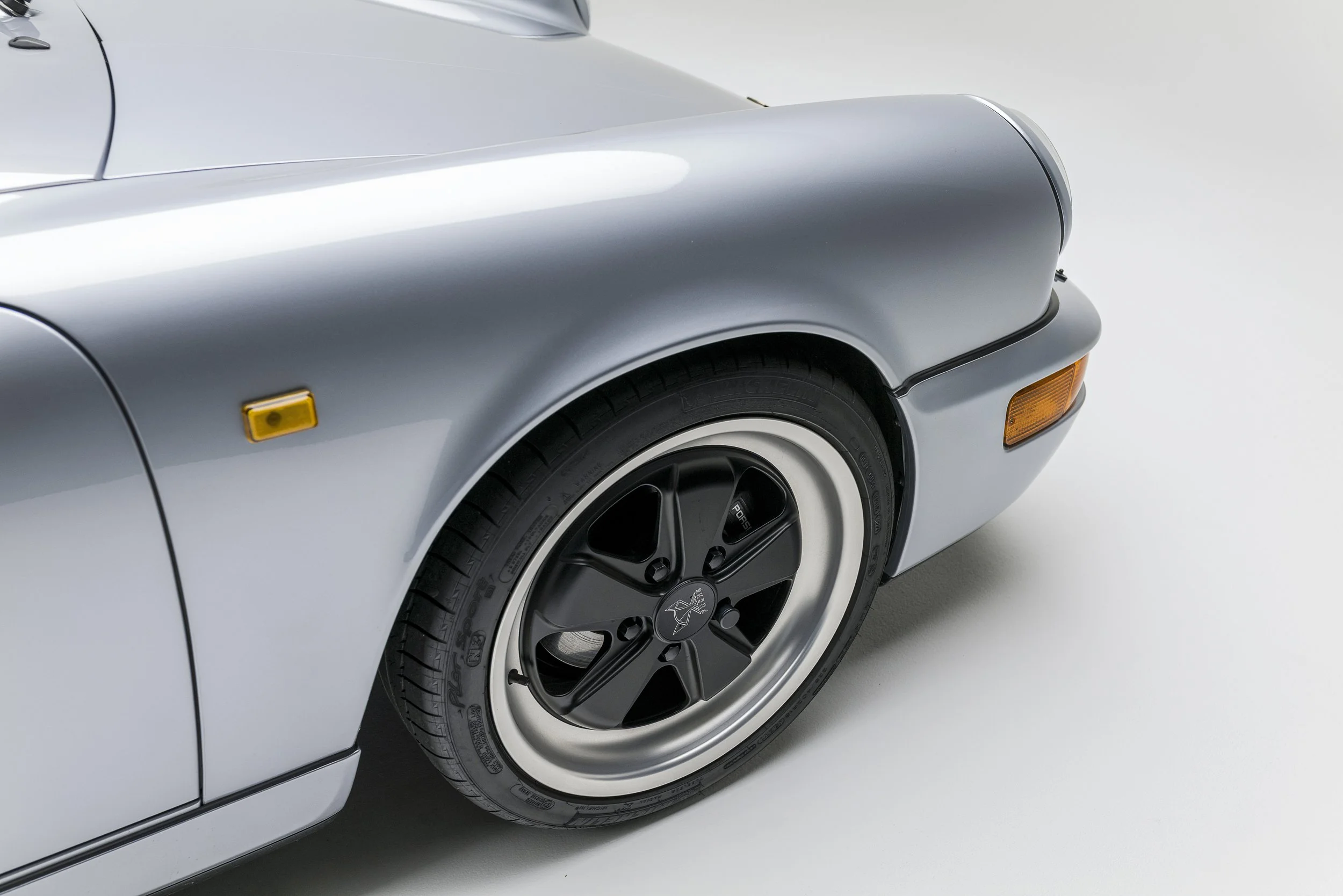 M964_964C2_targa_polarsilber (13 von 40).jpg