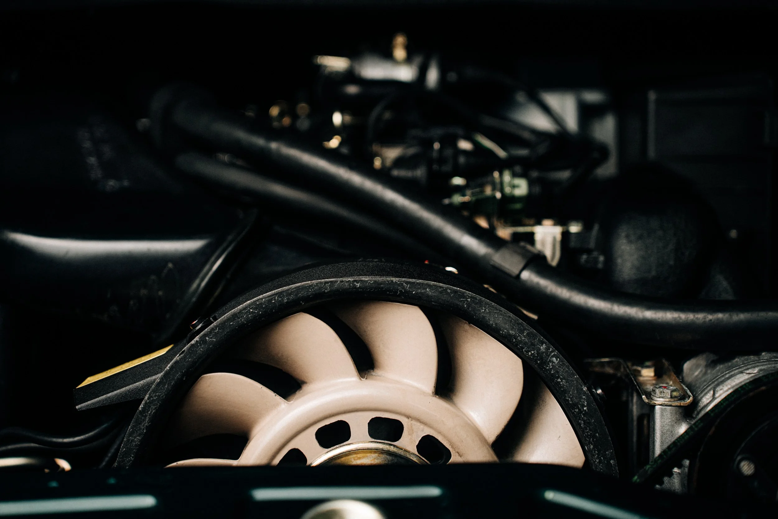 Manufaktur 964_oak green carrera 4_brown interior-07602.jpg