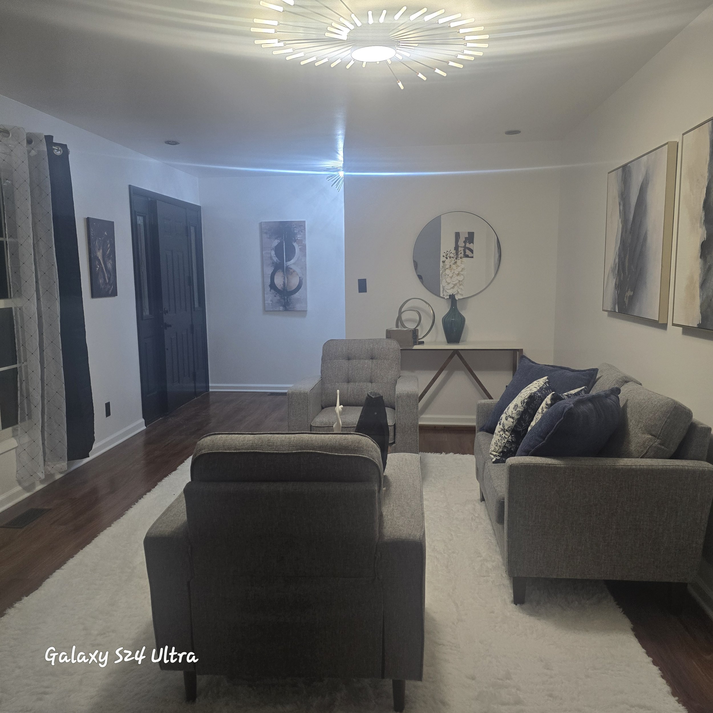 Vinyl plank installed in a Kirkwood home in St. Louis. 