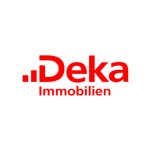 Logo der Firma Deka Immobilien mit rotem Text auf schwarzem Hintergrund