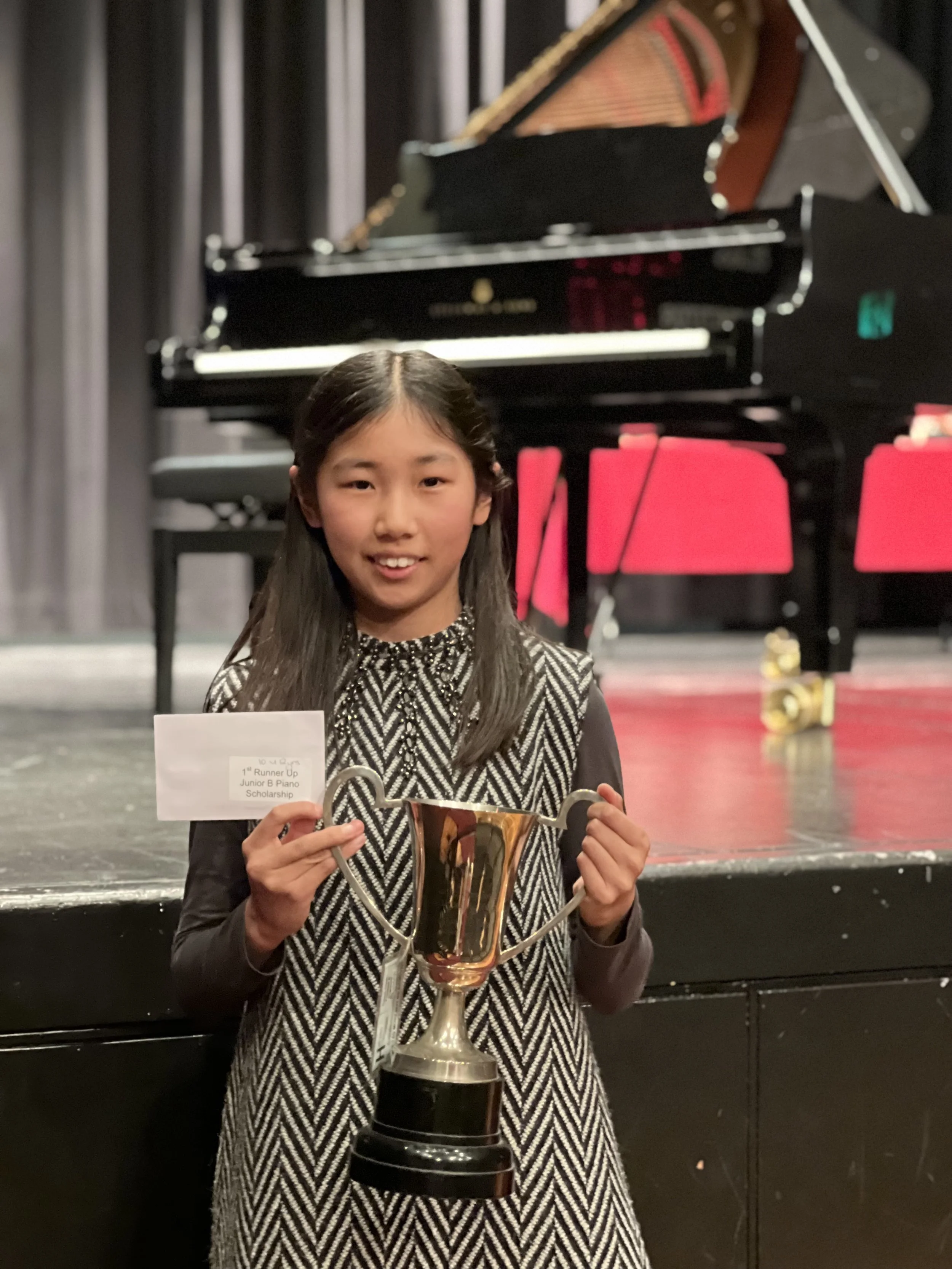 Amelia was awarded the Yishang Cup
