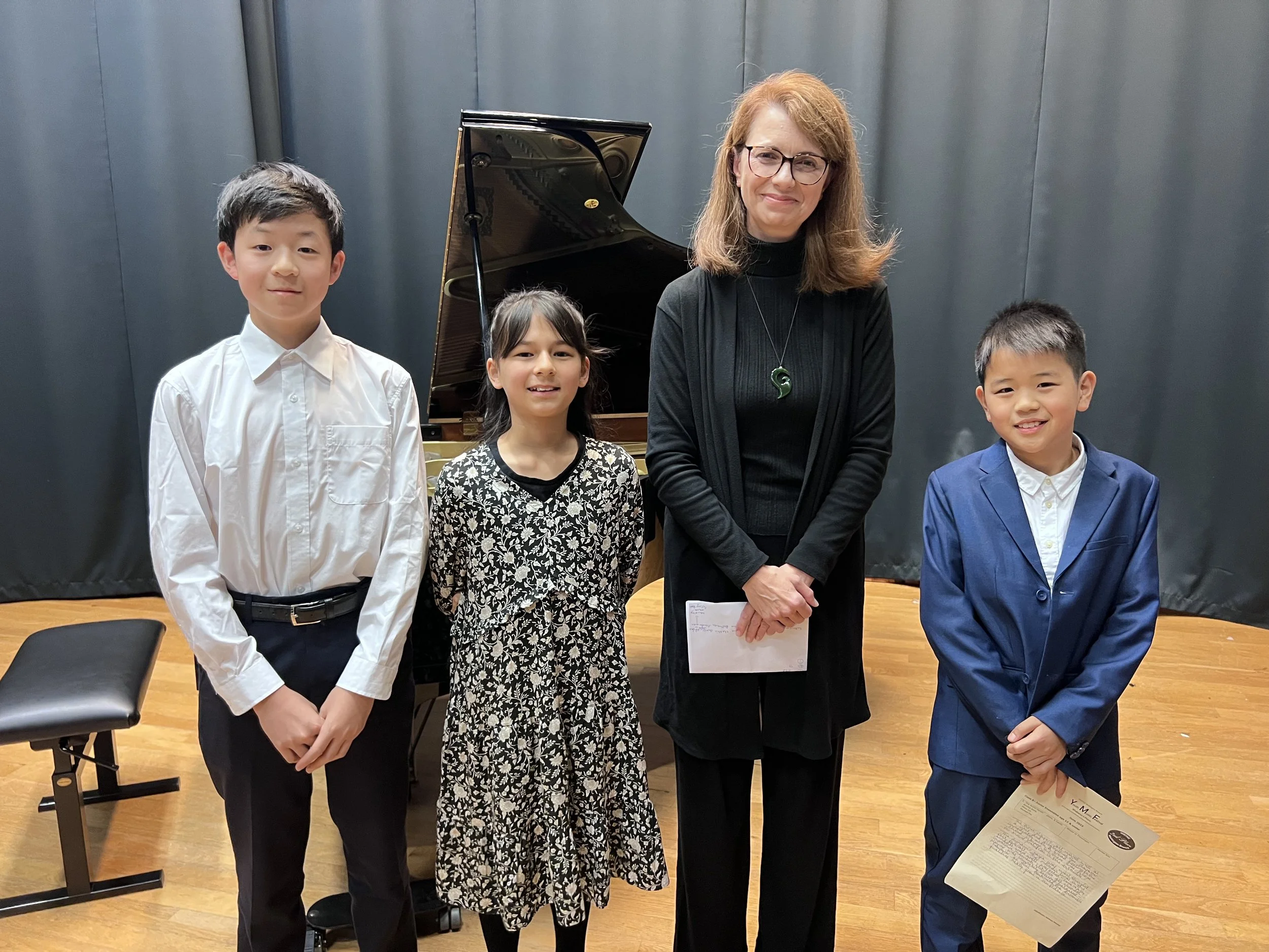 Picture with adjudicator