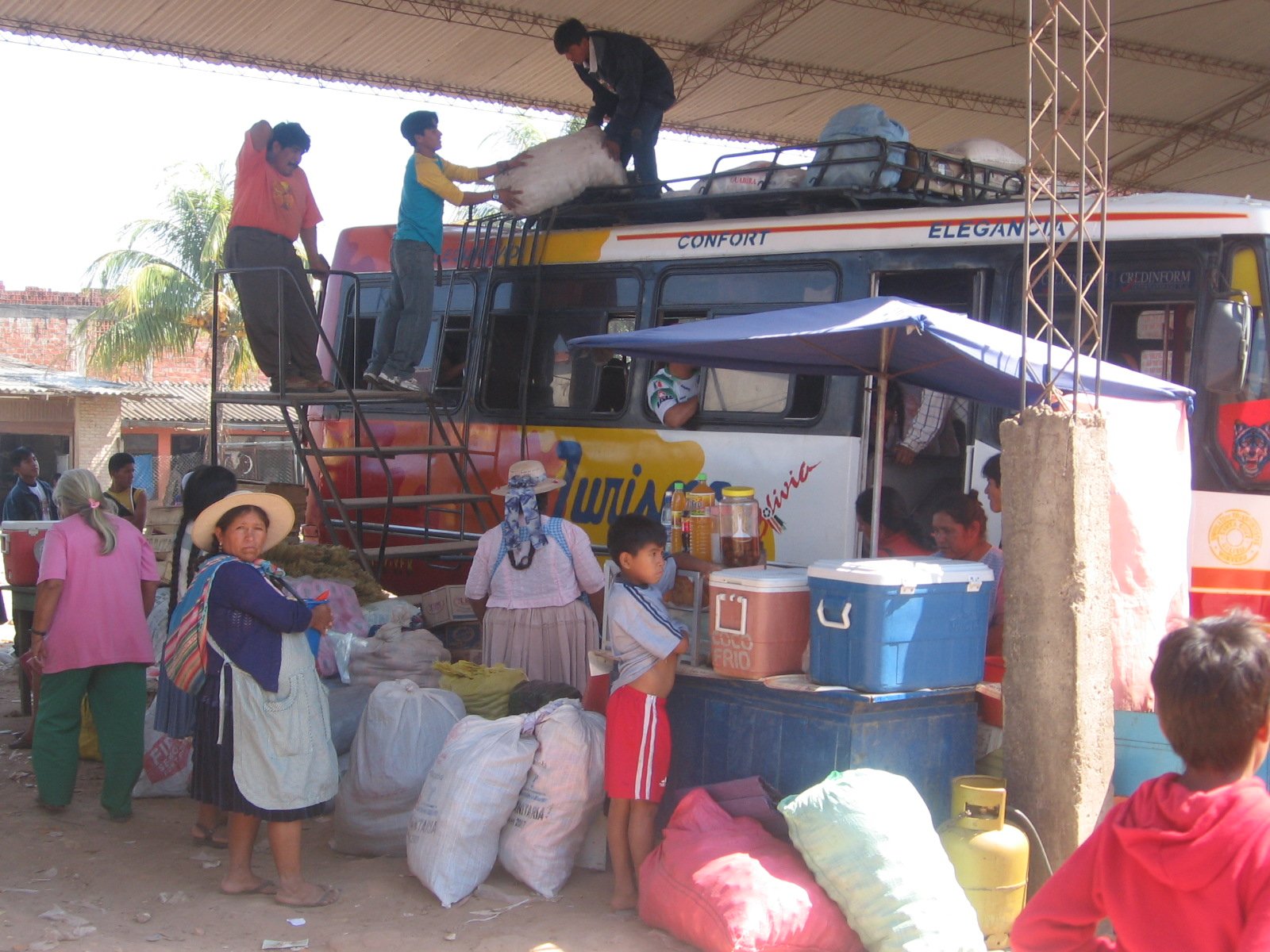 Op weg naar Pirai (Montero) (20).JPG