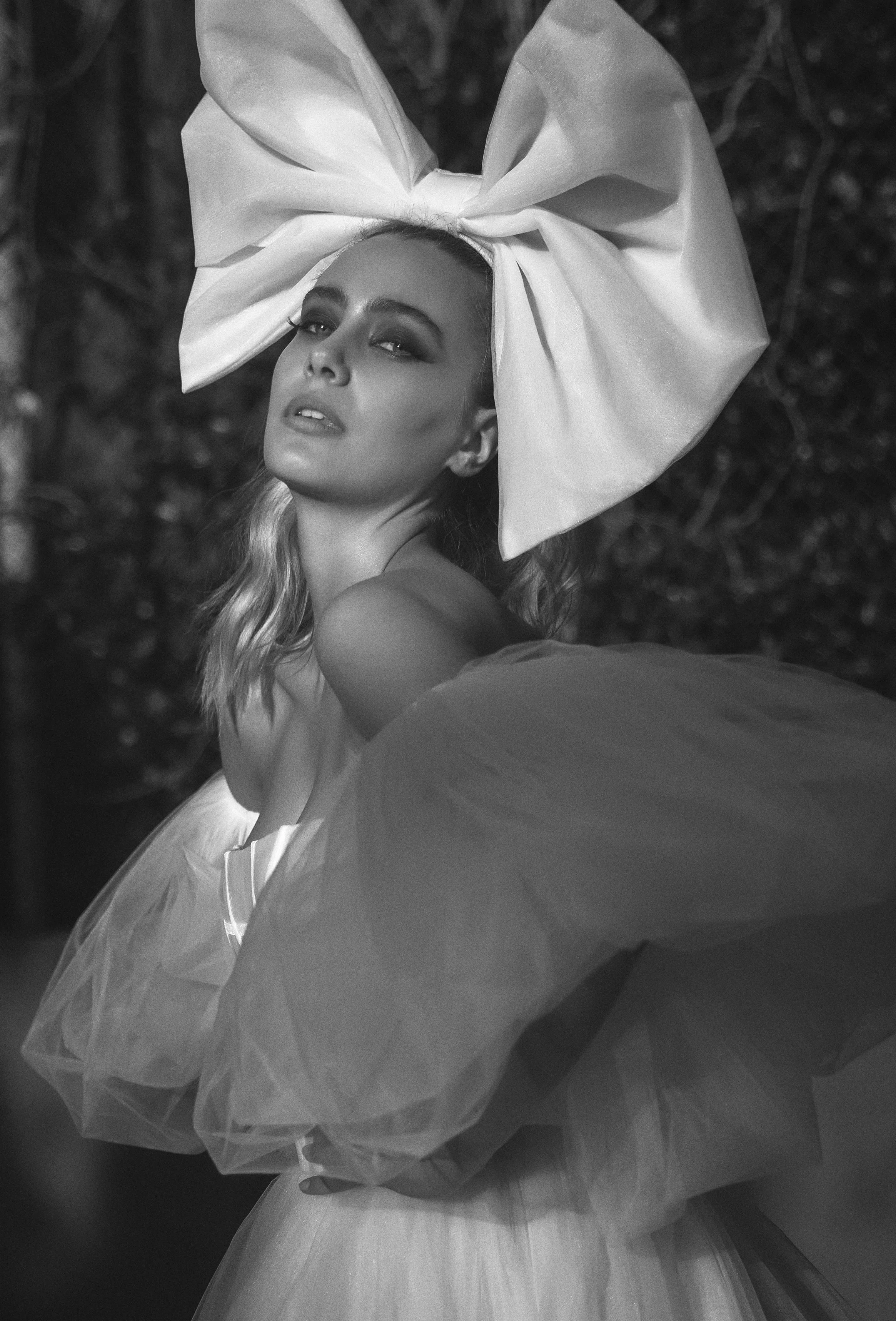 Editorial Dress 14.2 bw_9331.jpg