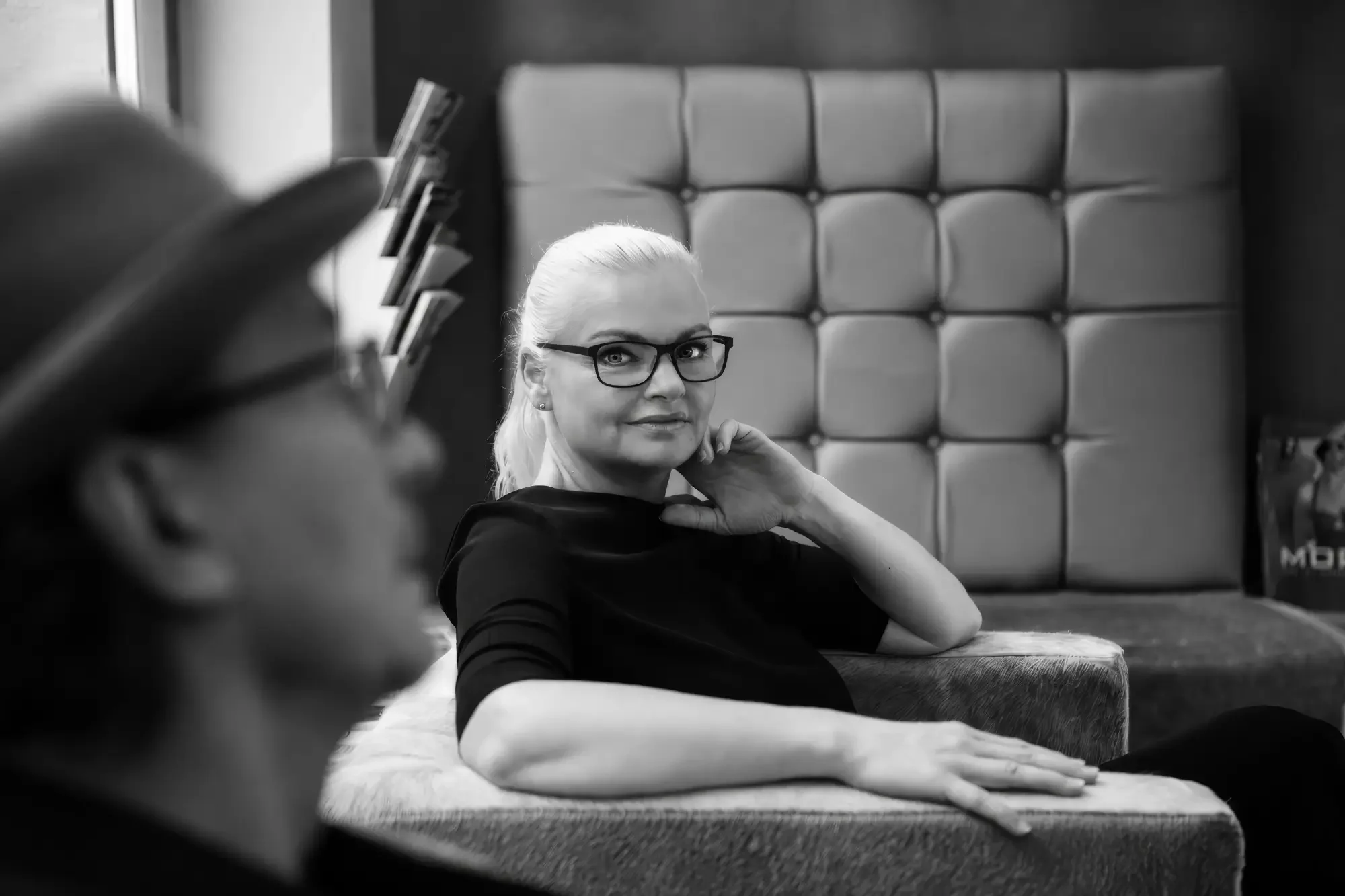 Ariane Garzareck im Salon – Inhaberin von Garzareck Coiffeur & Cosmetics in Halle (Saale).