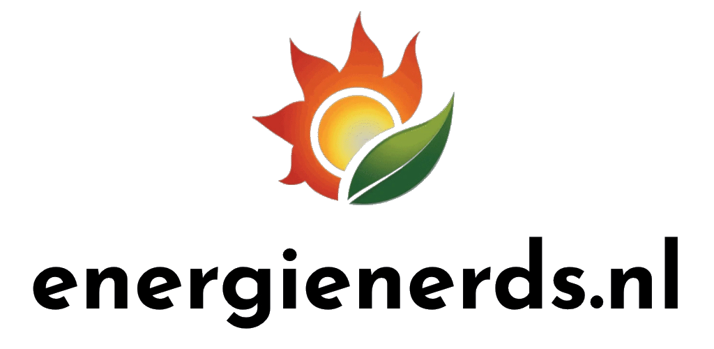 Logo met zon, vuur, blad en de tekst 'energienerds.nl'