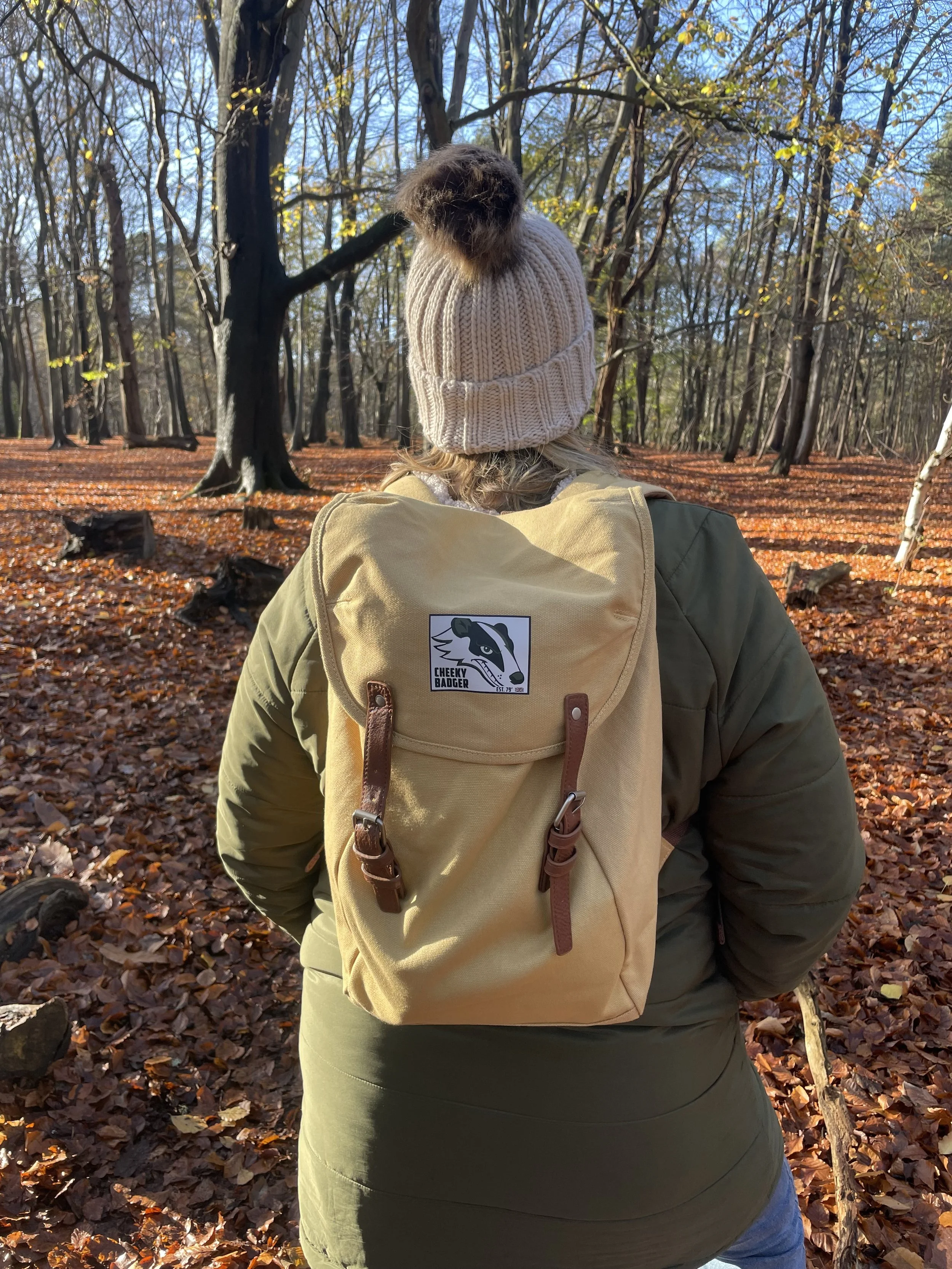 Cheeky Badger Crew, Canvas Daybag, caramel/Black 19 litres