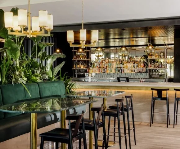 QUEENSLAND-Sheraton-Grand-Mirage-Resort-Gold-Coast-Dining-My-Queensland-580x480px.jpg (Copy)