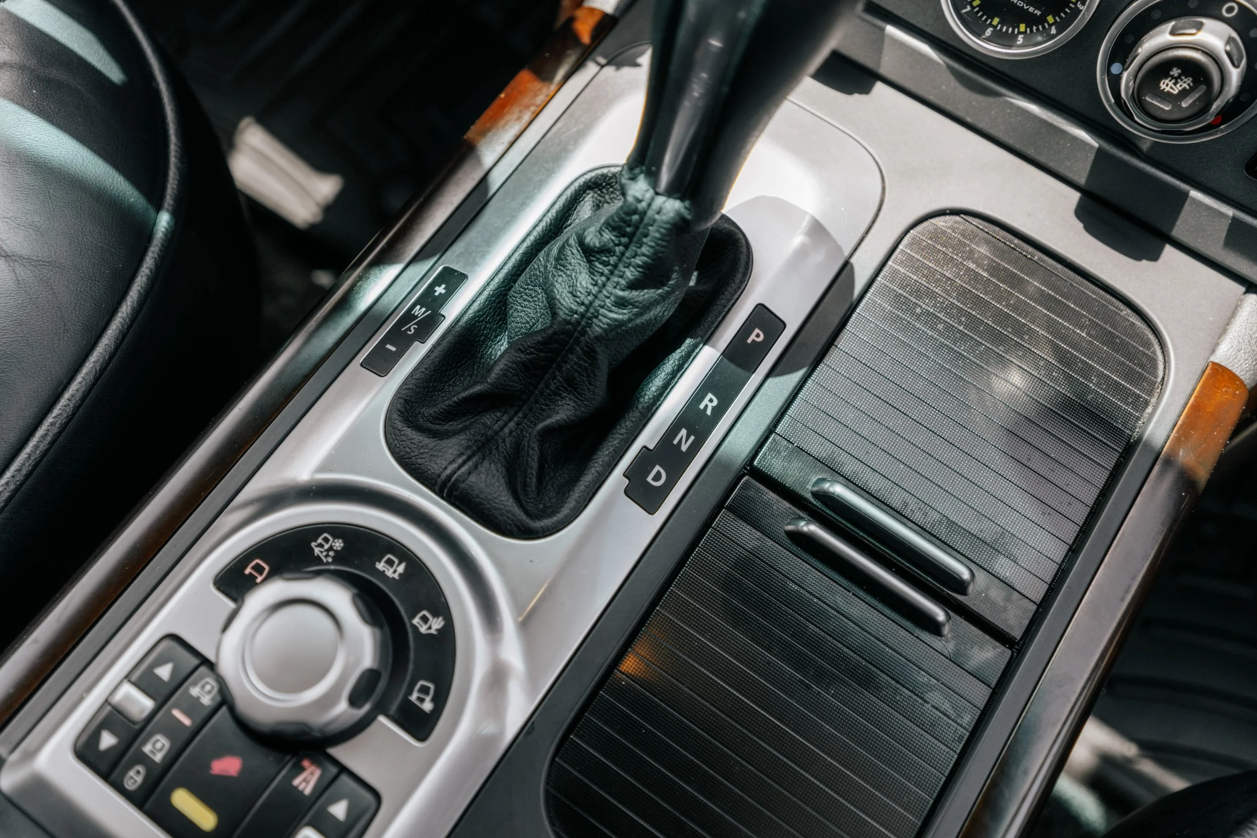 2008 Range Rover INDEPENDENT Land Rover Specialists_62.jpg