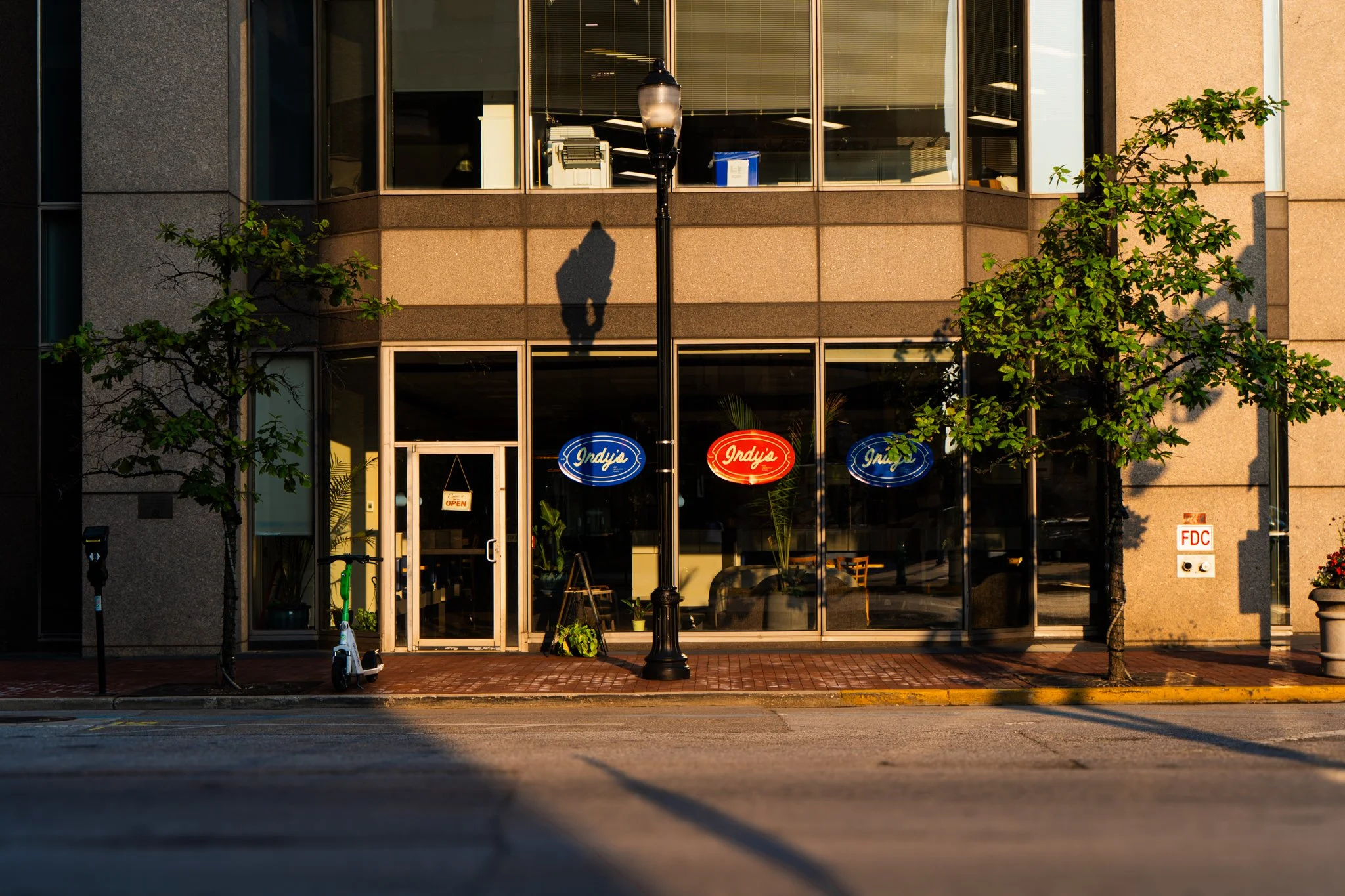 Indy's_Exterior_Signage-01.jpg