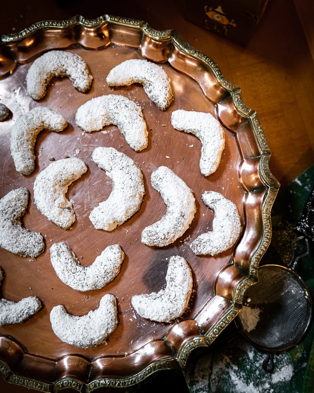 AlmondCrescents-25.jpg
