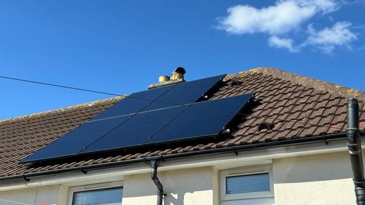 A case study of a 2.2 kWp solar panel installation in Channel Park, Plymouth, Devon, generating 2,374 kWh per year.