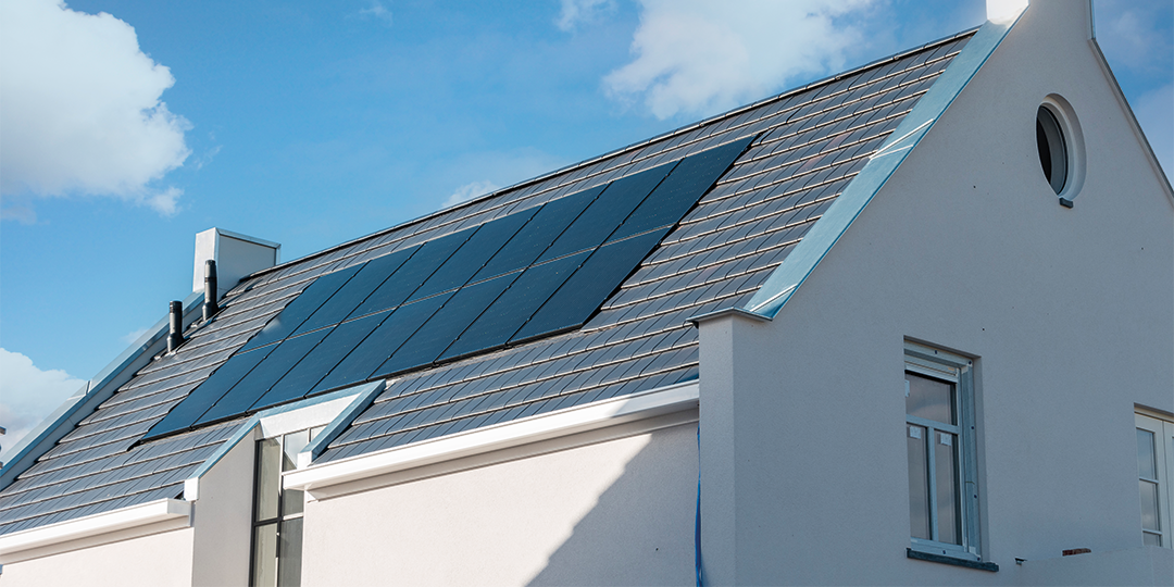 10 reasons to go solar in 2026