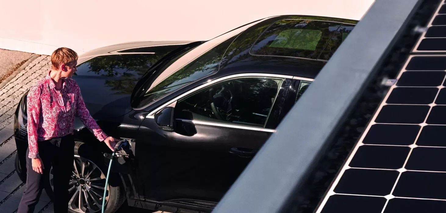 Zappi vs FoxESS: Which EV charger should you choose? (2026)