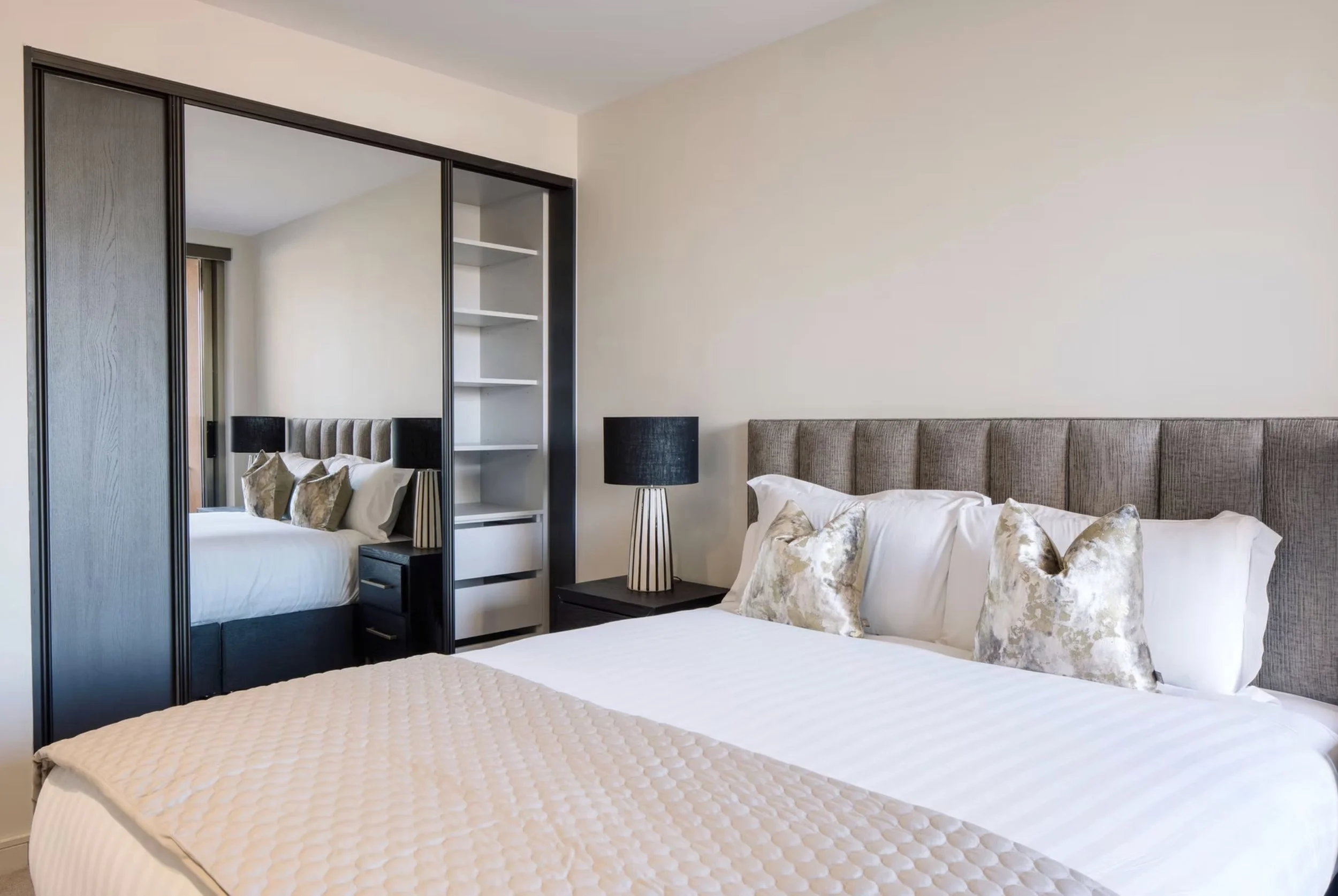 bedroom at 53 percy place