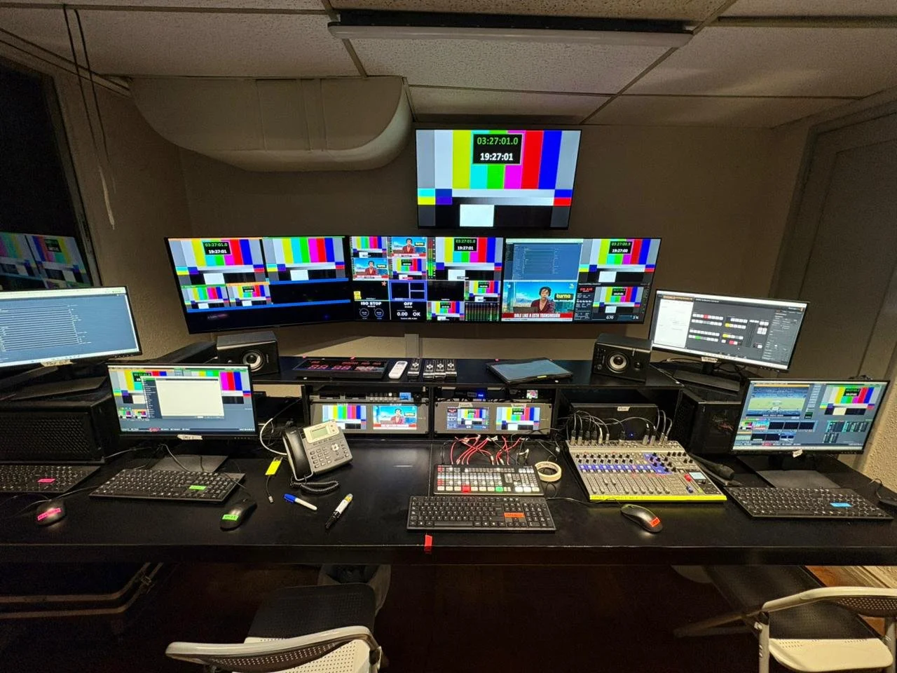 Sala de control de Immortal CAT durante la producción de Fanatiz 1, canal deportivo con programación y transmisiones para DIRECTV en Estados Unidos y Zapping en Chile.