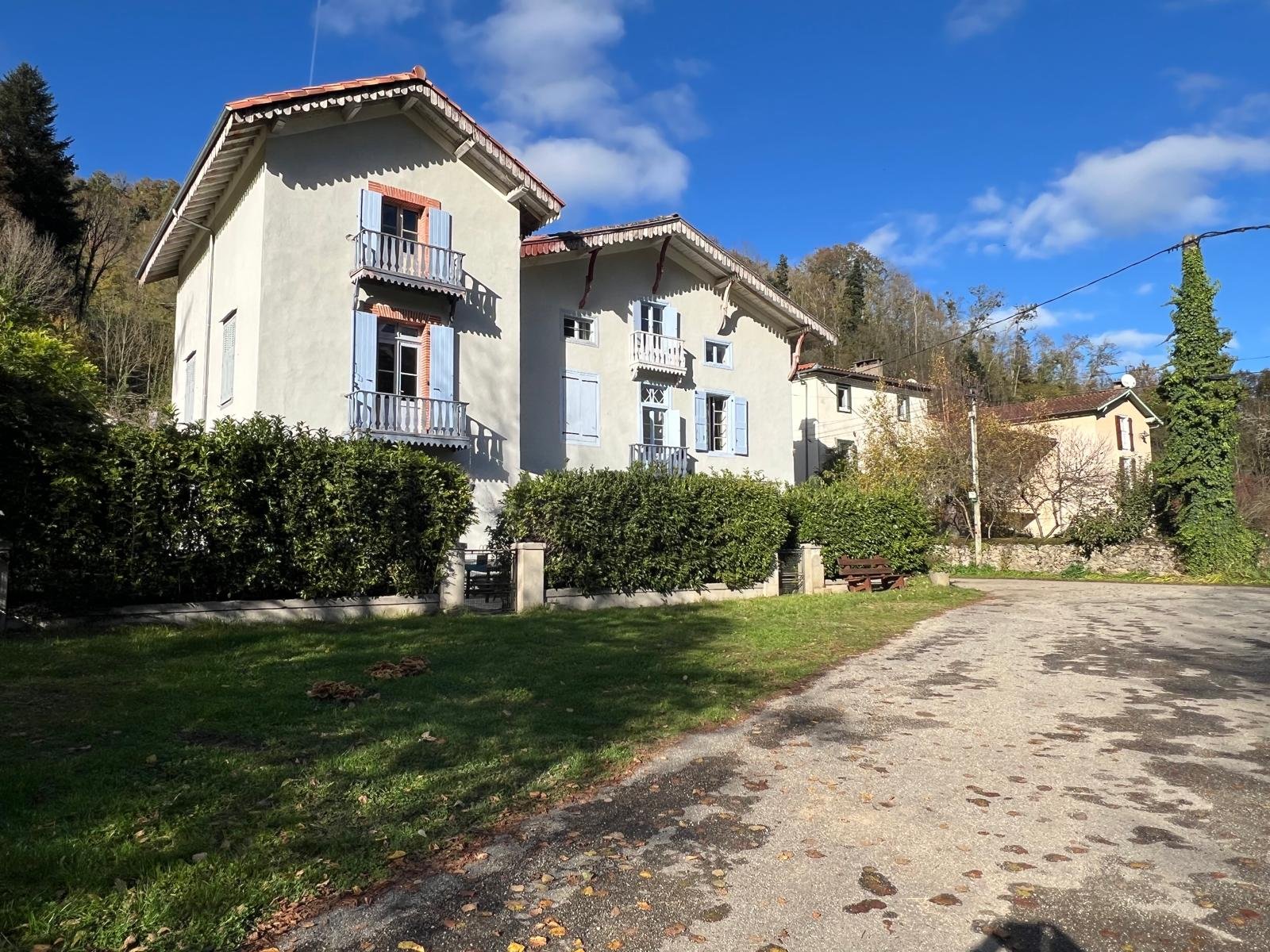 WhatsApp Image 2025-11-17 at 13.41.52_717fb688.jpg