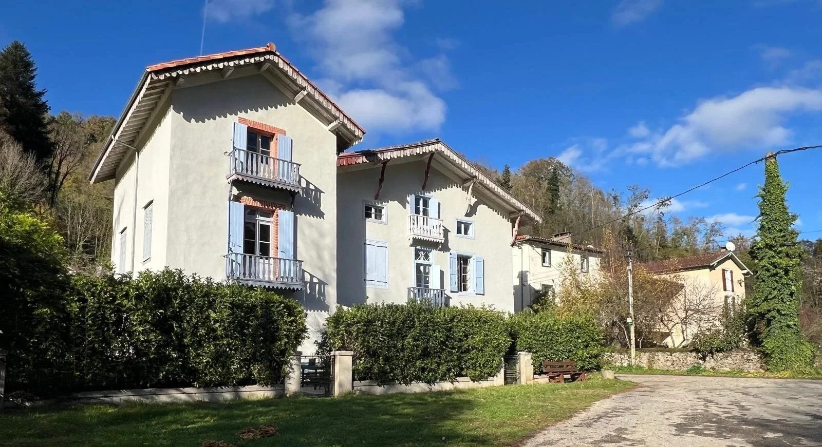 WhatsApp Image 2025-11-17 at 13.41.52_717fb688.jpg