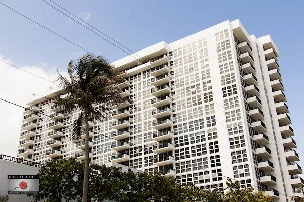 Image of Silver Thatch building