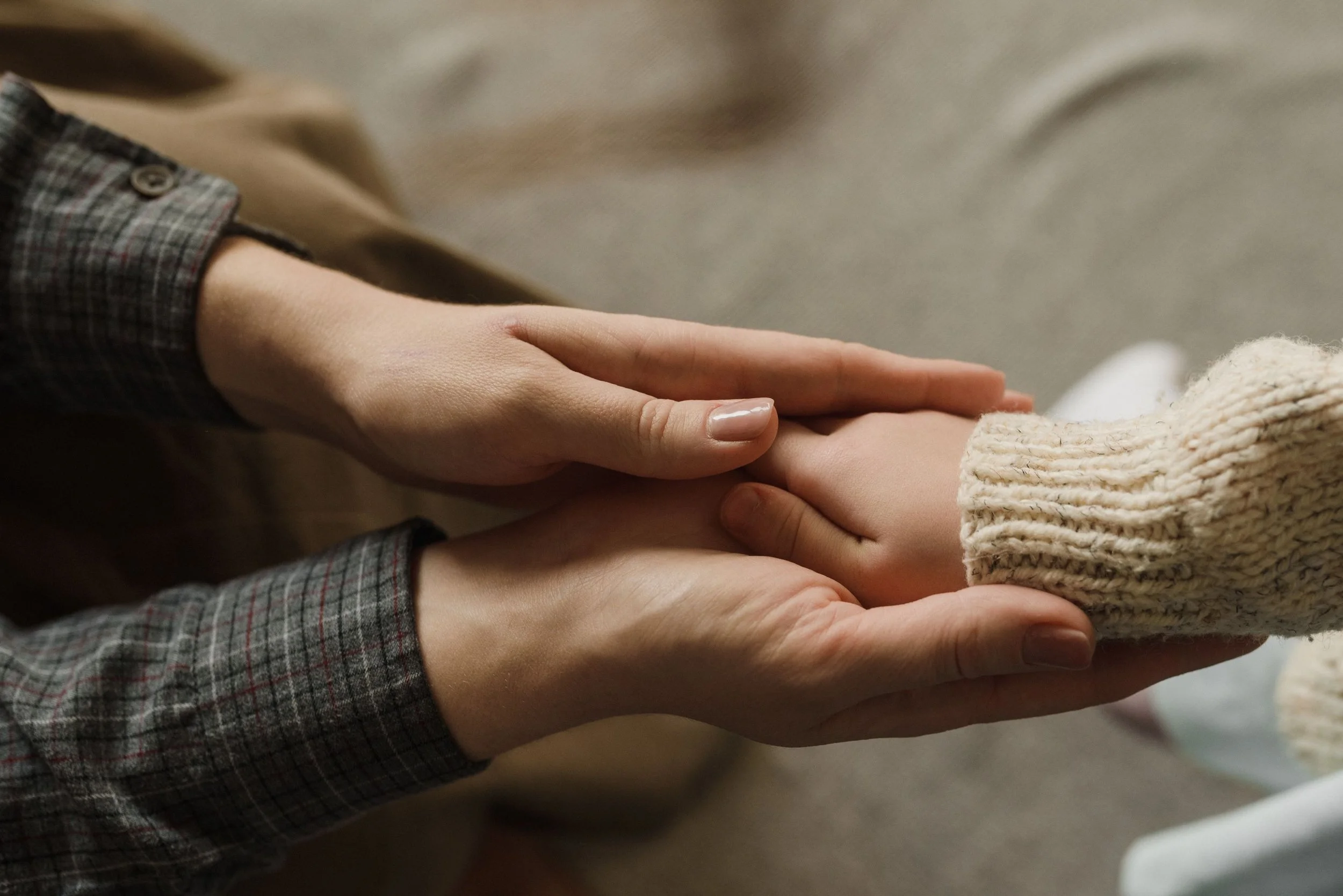 Closeness vs enmeshment in family systems: Where love becomes dependency
