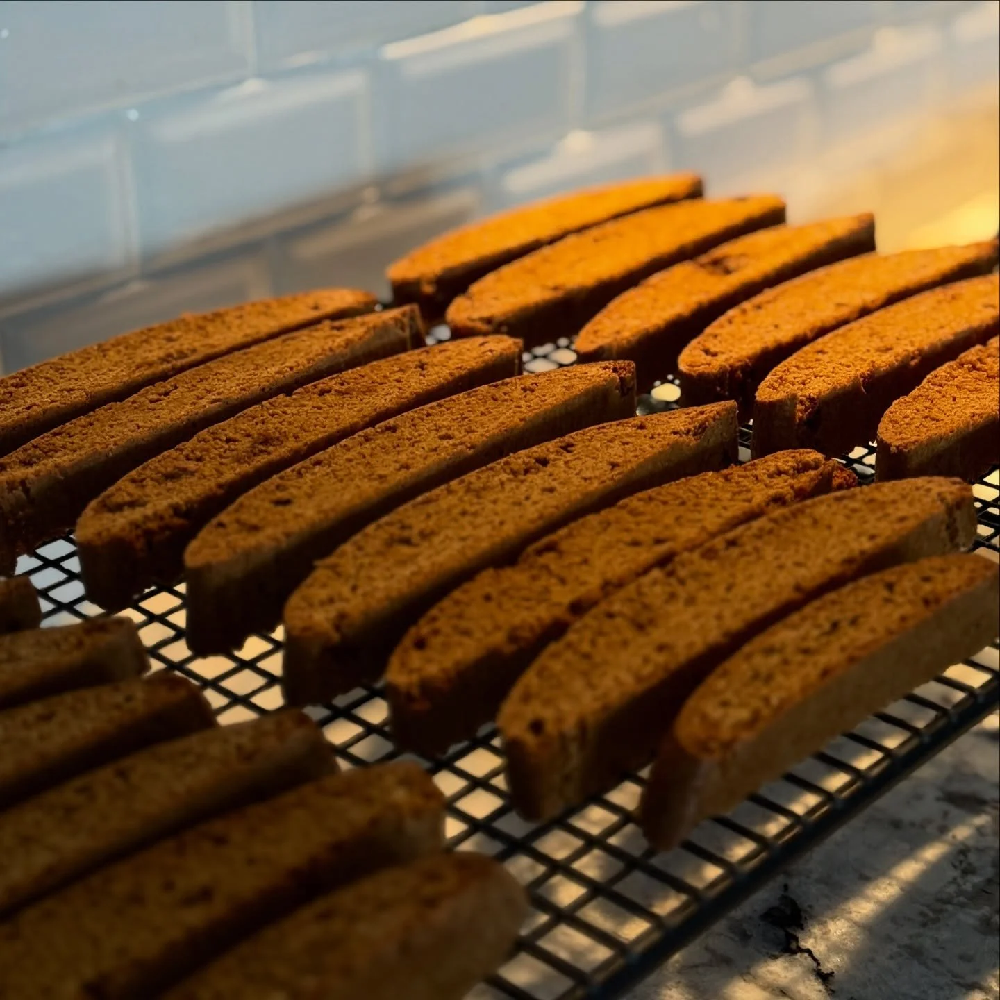 Gingerbread Biscotti !!!
.
.
.
.
.
#dessert #gingerbread #biscotti #smallbusiness #northcarolina
