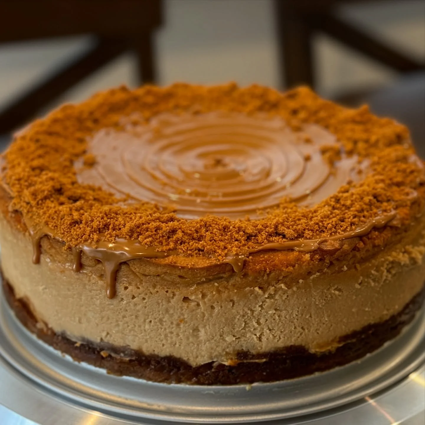 Biscoff Cheesecake (Cookie Butter) | #nc #bakery #cheesecake #biscoffcheesecake #cookiebutter @biscoff @lotusbiscoffus ✈️ 
.
.
.
.
.
Order yours now at sabrosadesserts.com✨