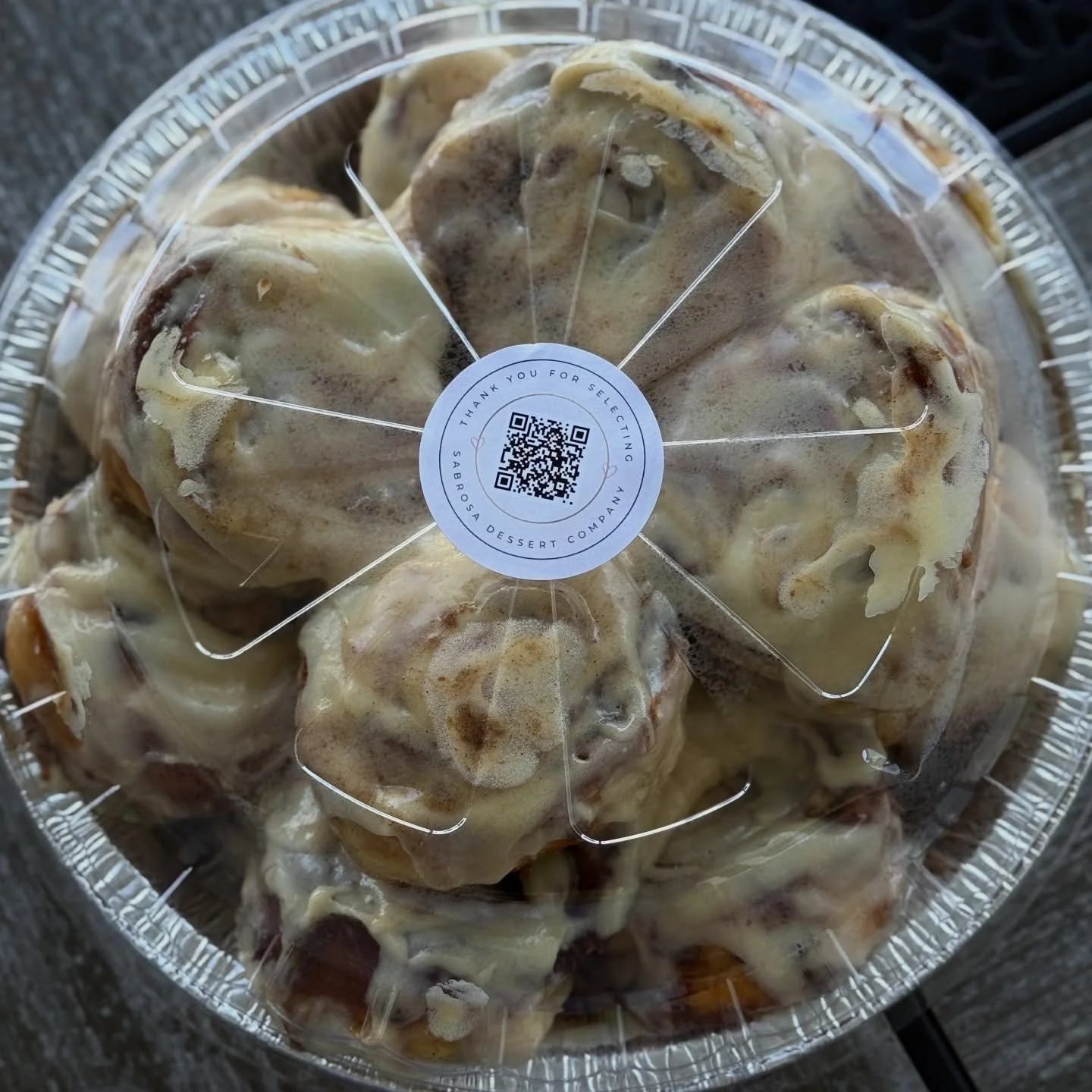 Cinnamon Rolls Covered in Homemade Cream Cheese Icing (see the link in bio for more details😉) @cinnabon !!

Order now at sabrosadesserts.com&hellip;
.
.
.
.
.
#raleigh #raleighfoodies #cinnamonrolls #bakery #supportlocal