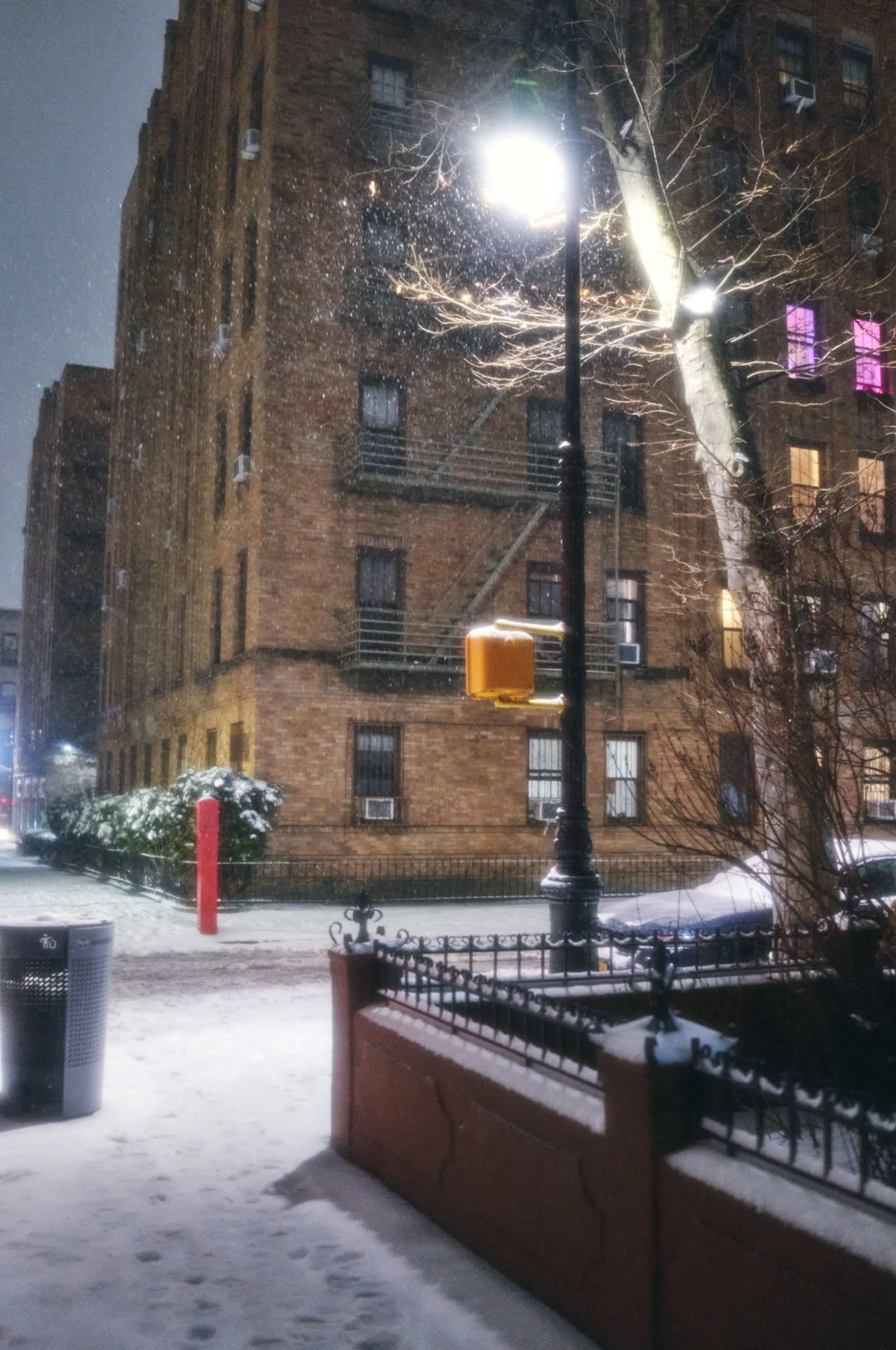 Late_night_brooklyn_street_photography_david_lee_pexton_photo.jpg