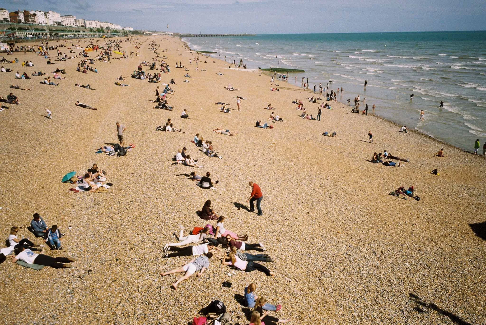 FILM_PHOTOGRAPHY_ENGLAND_STREET_BRIGHTON_BEACH_VISTA.jpg