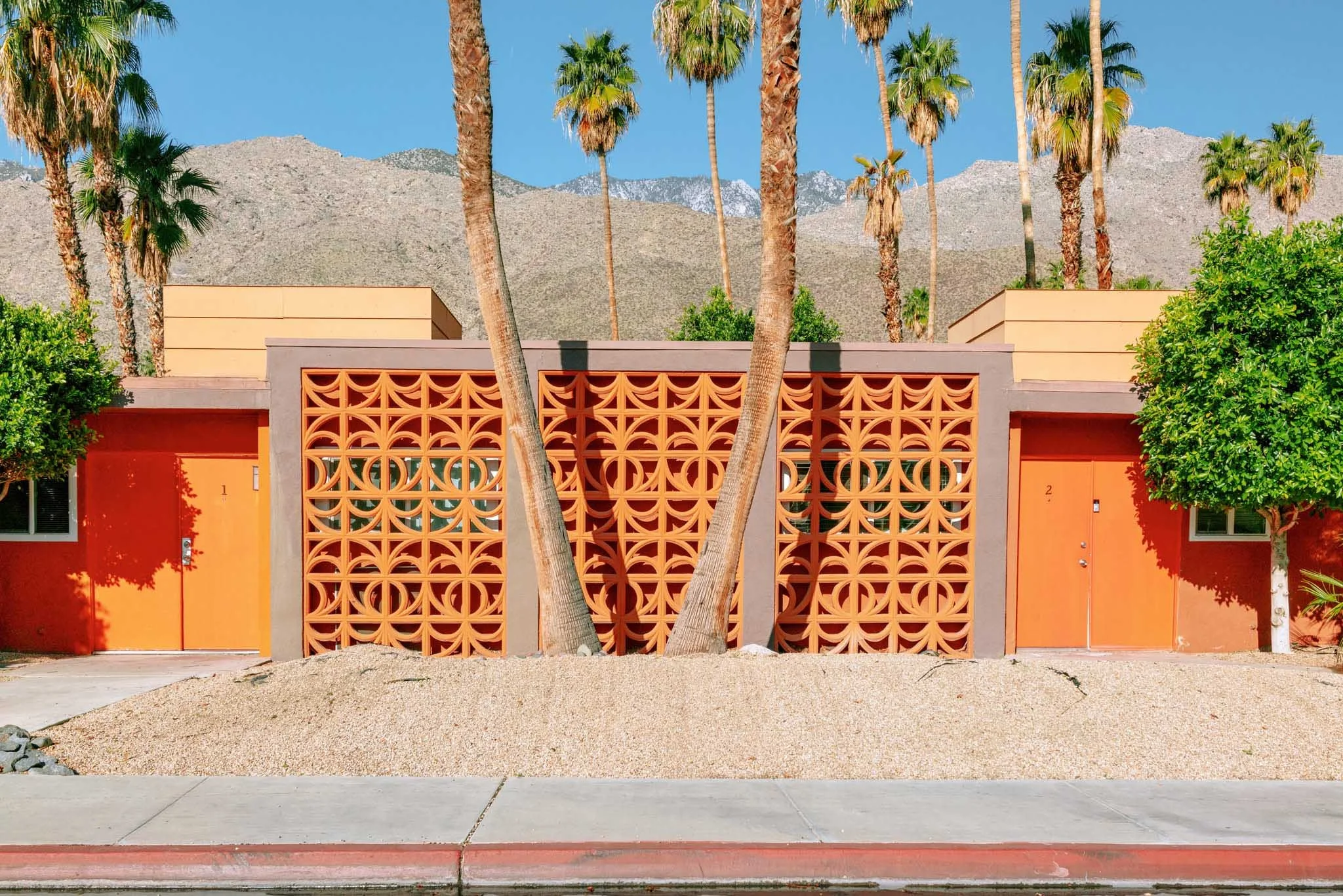PALM_SPRINGS_ORANGE_GRATE_TREES_LANDSCAPE.jpg