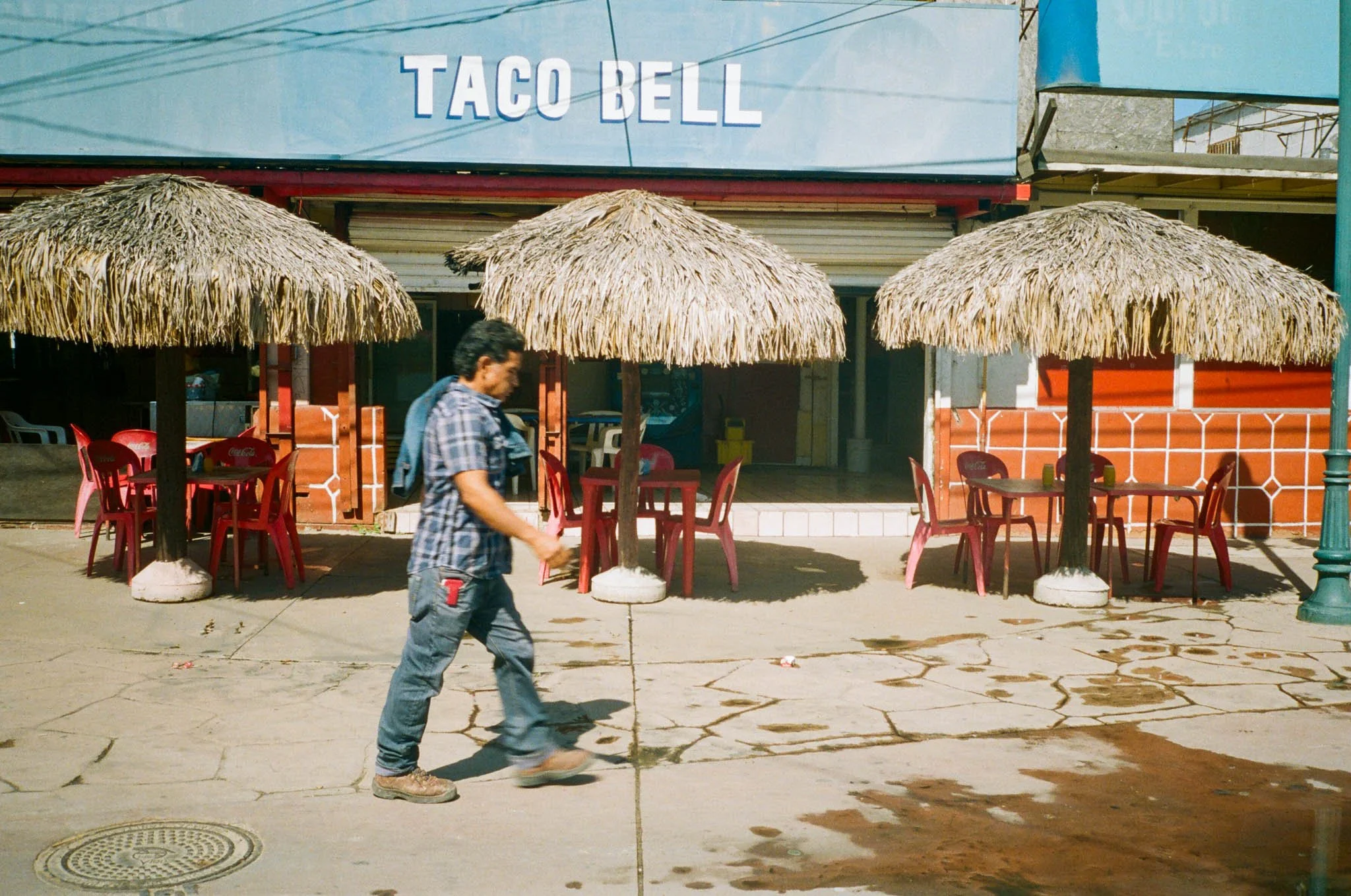 FILM_PHOTOGRAPHY_TACO_BELL_MEXICO.jpg