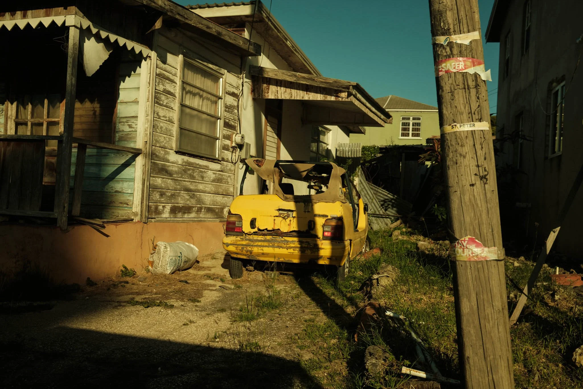 BARBADOS_BROKEN_CAR_STREET_DAVID_PEXTON_PHOTOGRAPHY.jpg