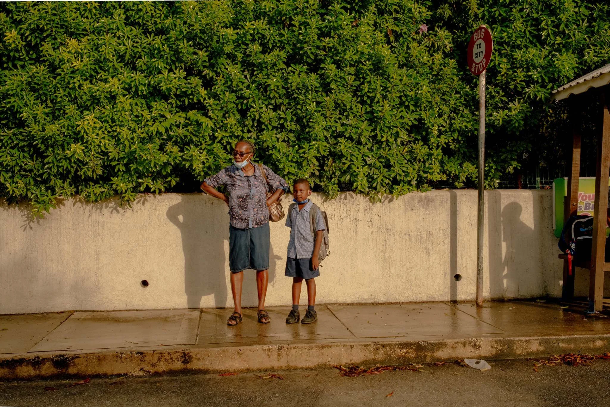 BARBADOS_BUS_STOP_KID_GRANDMA_1_DAVID_PEXTON_PHOTOGRAPHY.jpg