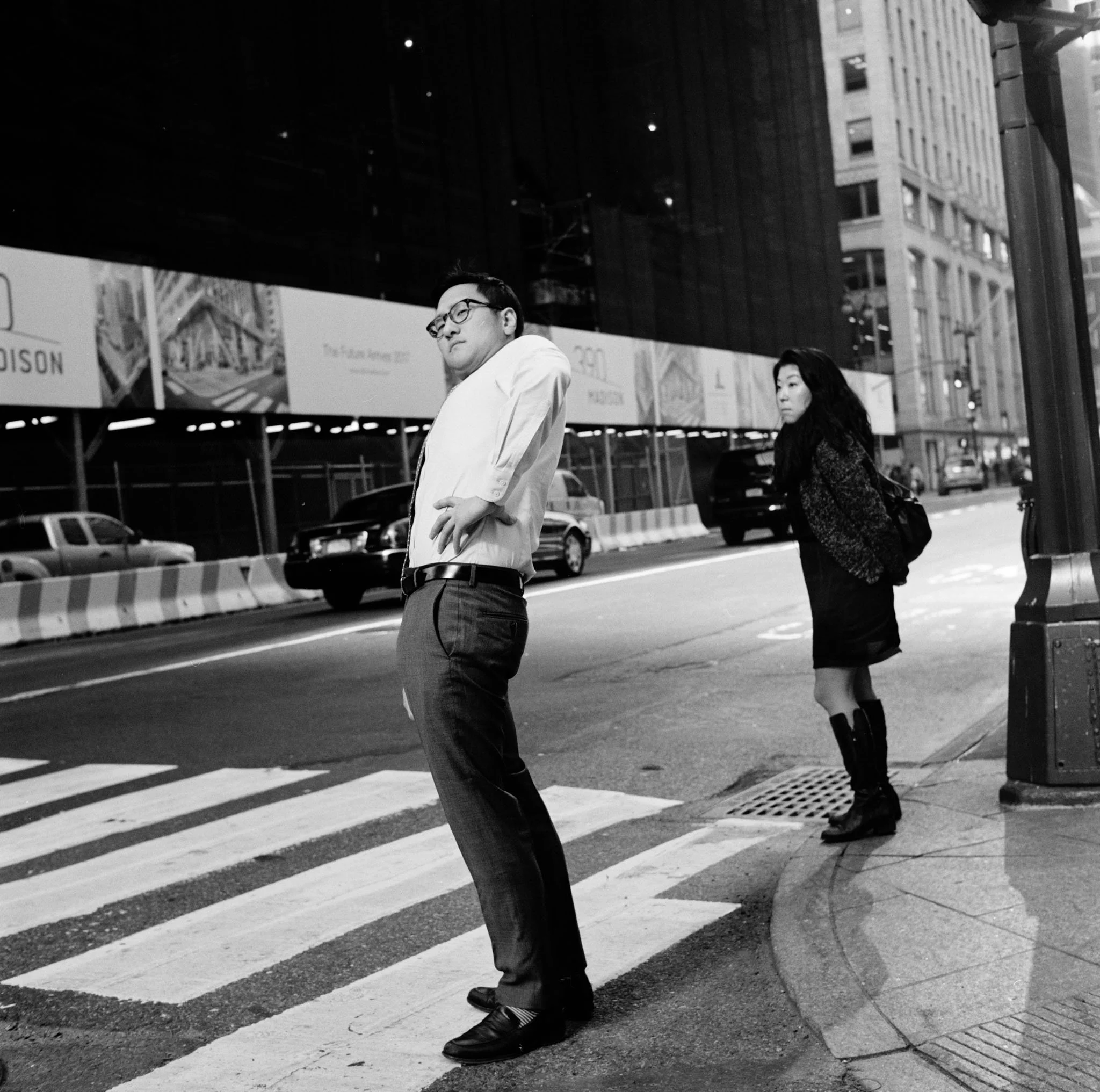 FILM_PHOTOGRAPHY_STREET_STRETCHING_MIDTOWN.jpg