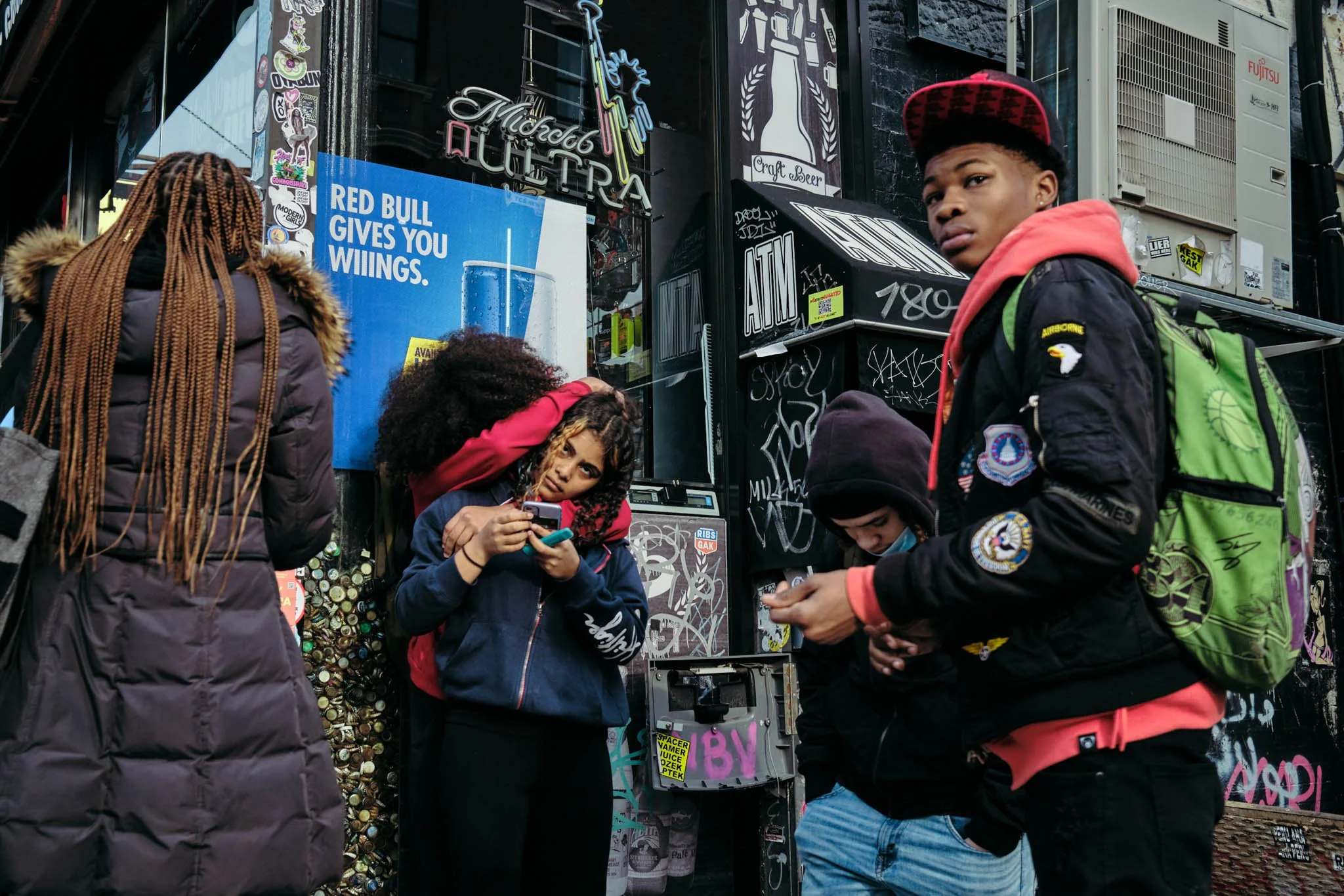 NEW_YORK_DIGITAL_STREET_PHOTOGRAPHY_TEENS_WILLIAMSBURG.jpg