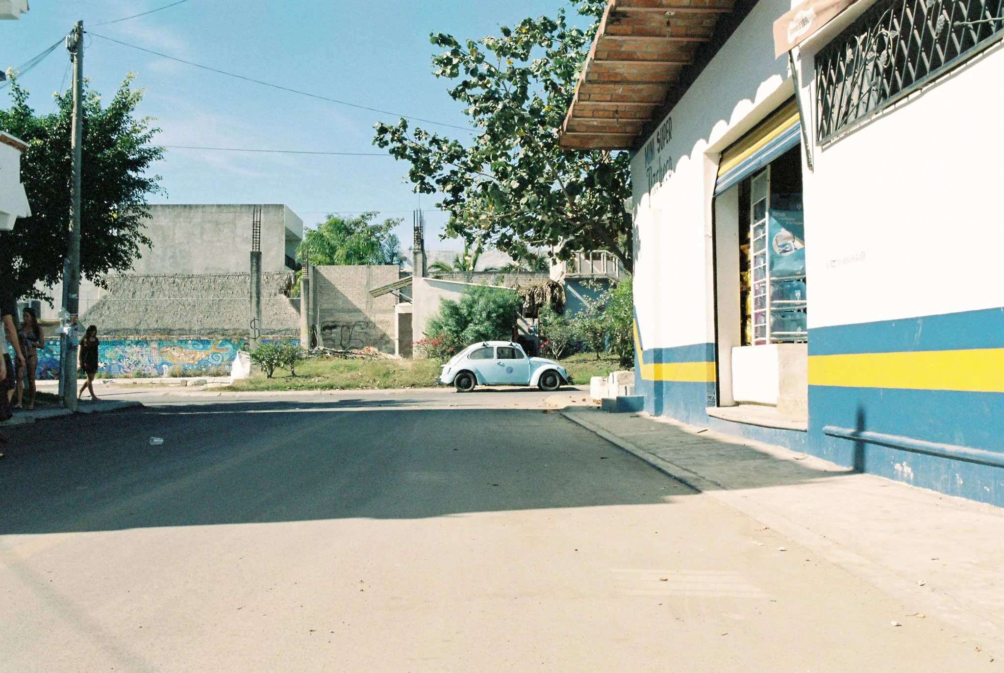 FILM_PHOTOGRAPHY_MEIXCO_MINI_SUPER_MART.jpg