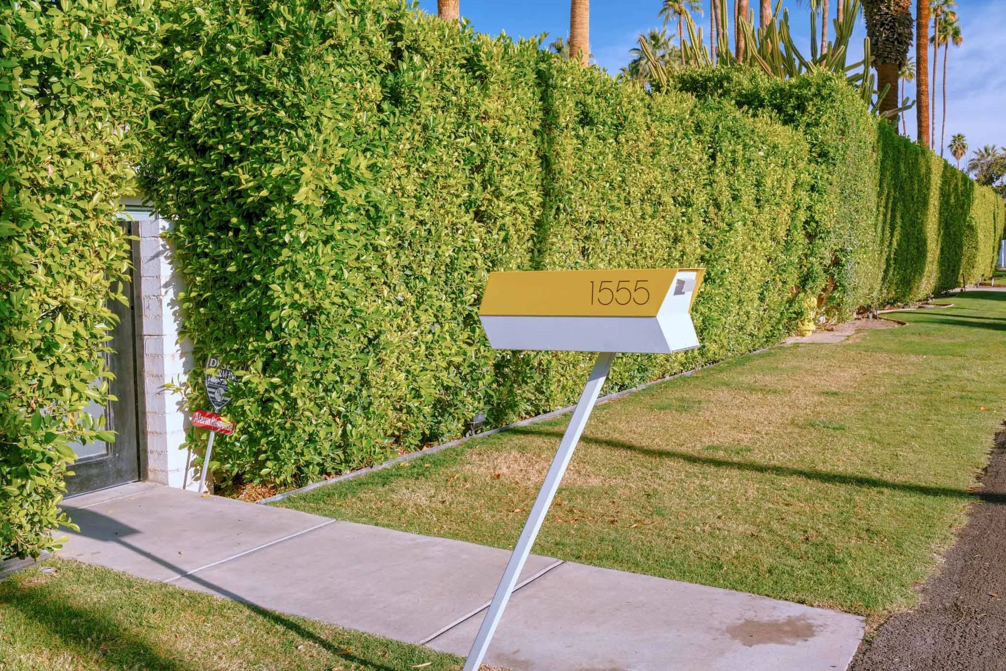 PALM_SPRINGS_POST_BOX_1555.jpg