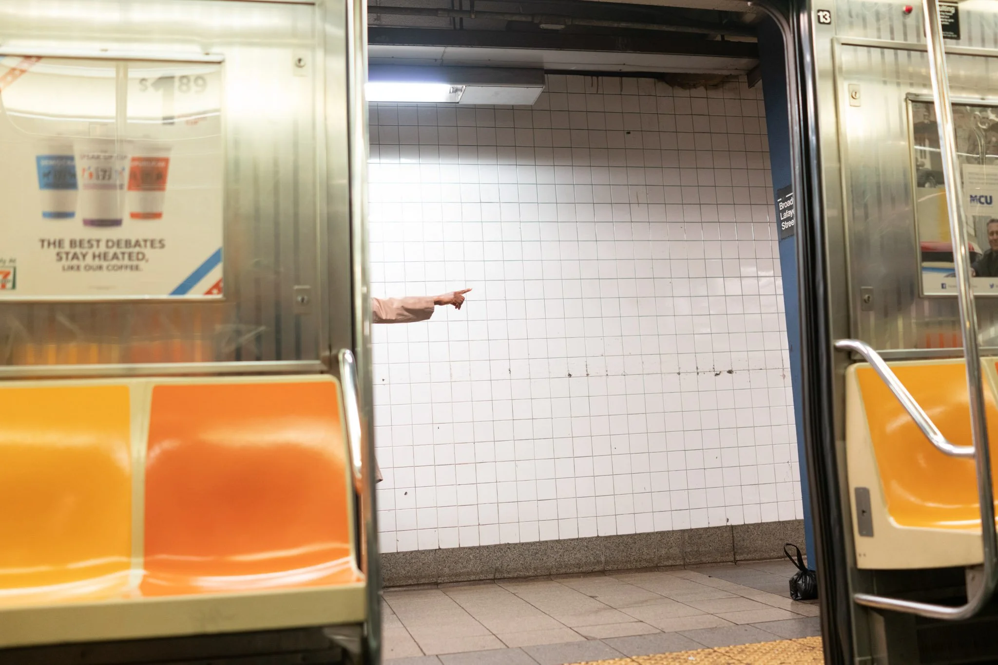NEW_YORK_DIGITAL_STREET_PHOTOGRAPHY_THAT_WAY_SUBWAY_FINGER.jpg