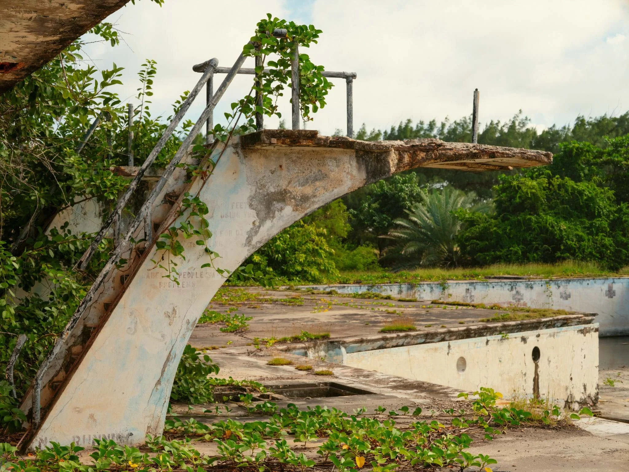 BARBADOS_DIVING_BOARD_ABANDONED_HOTEL_DAVID_PEXTON_PHOTOGRAPHY.jpg