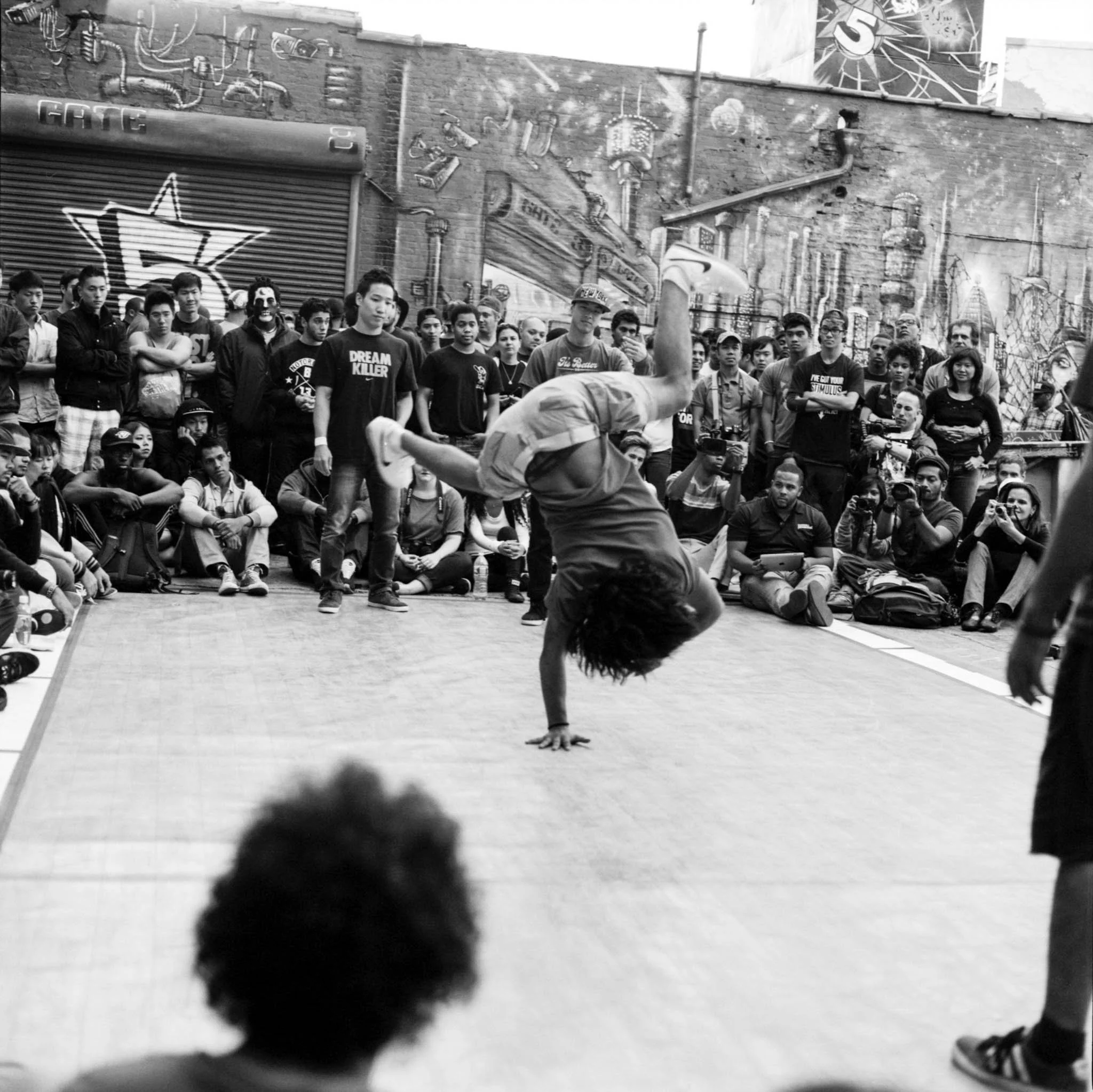 NEW_YORK_FILM_PHOTOGRAPHY_5_POINTZ_BREAKDANCE_1.jpg