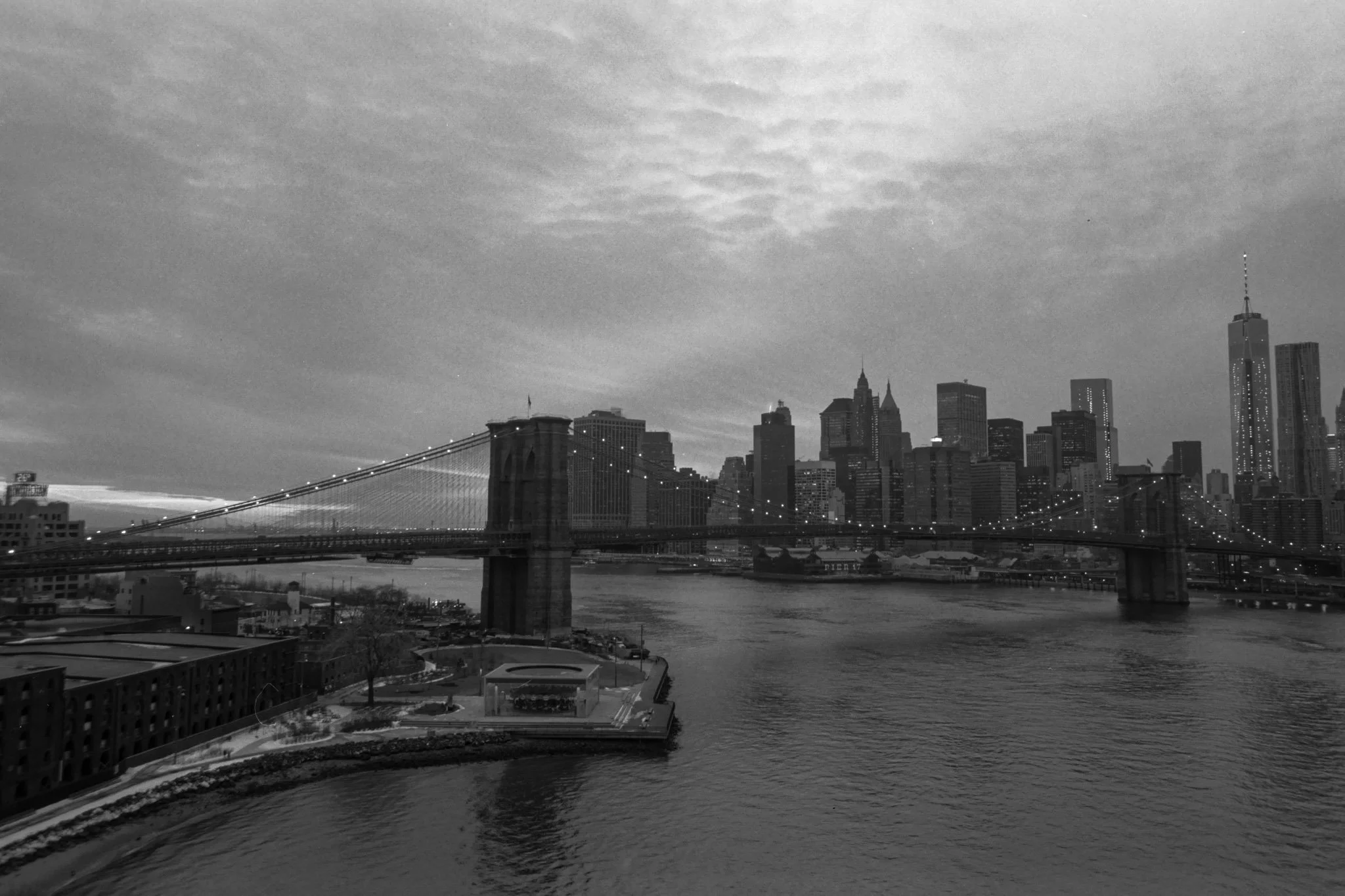 FILM_PHOTOGRAPHY_BROOKLYN_BRIDGE_FROM_MANHATTAN_BRIDGE.jpg