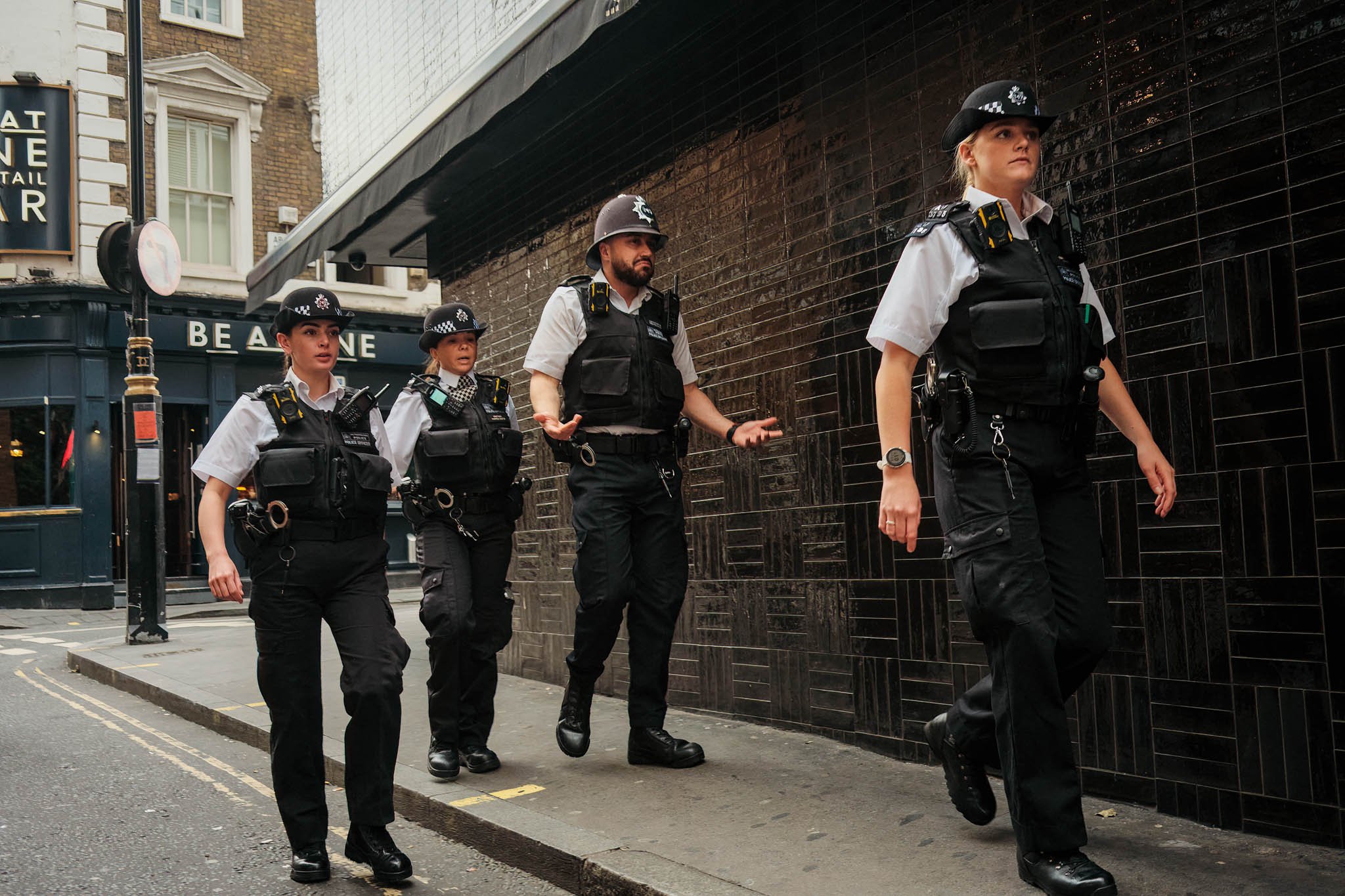 DIGITAL_PHOTOGRAPHY_STREET_POLICE_IN_SOHO.jpg