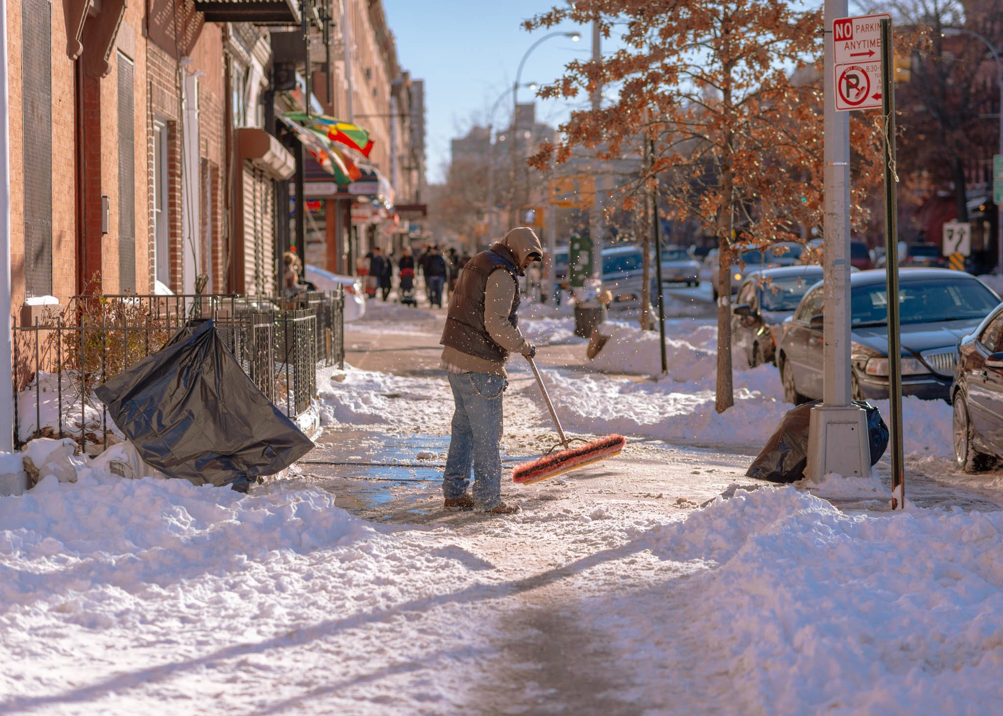 DIGITAL_STREET_PHOTOGRAPHY_NYC_SNOW_SWEEPING.jpg