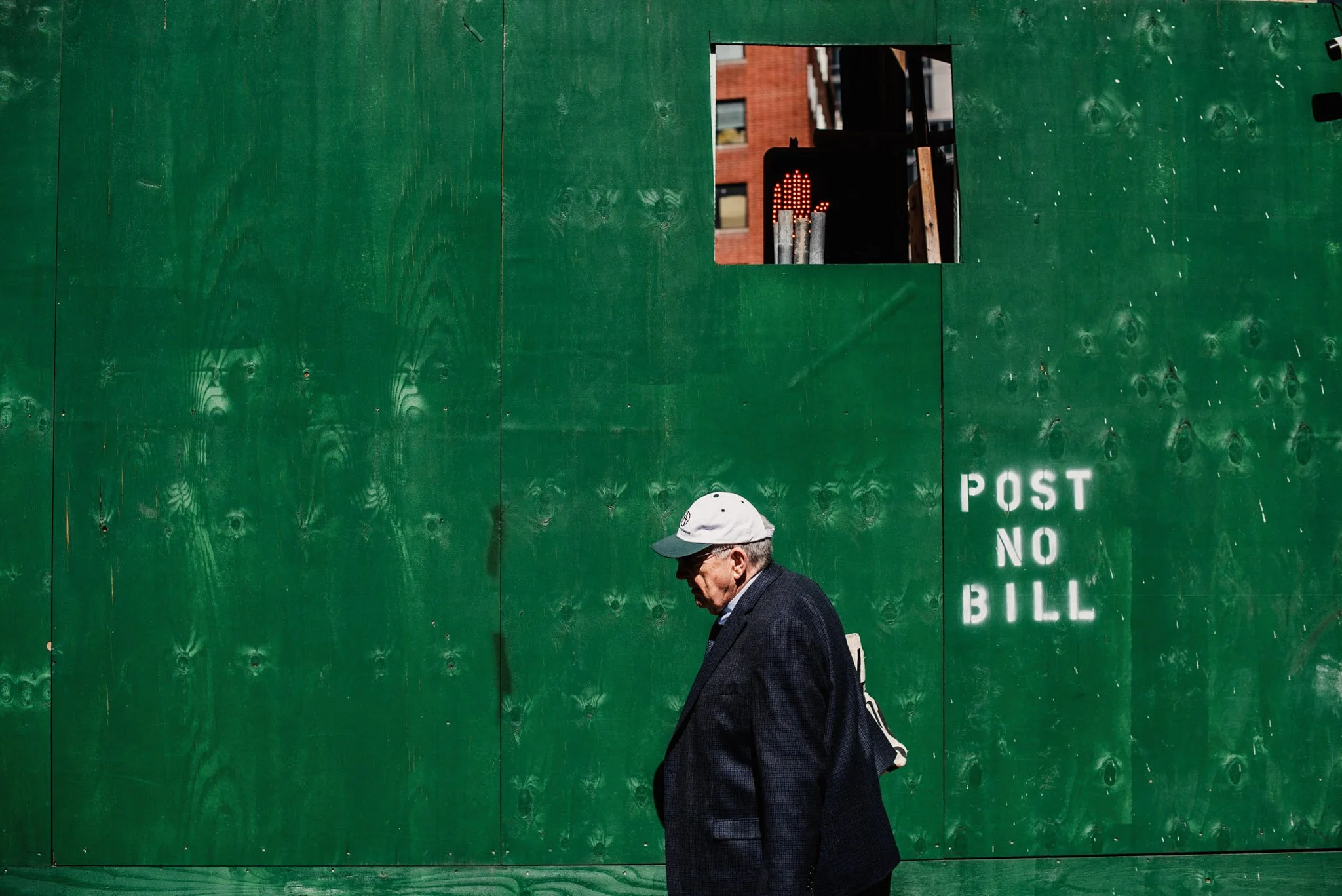 NEW_YORK_DIGITAL_STREET_PHOTOGRAPHY_POST_NO_BILLS.jpg